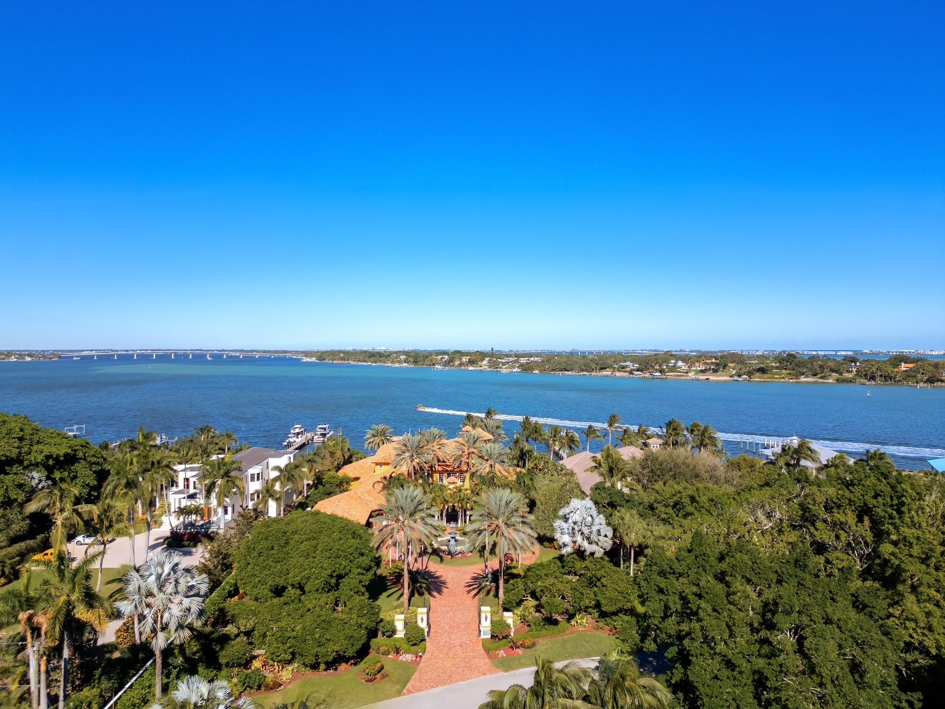 Willoughby Point - Residential