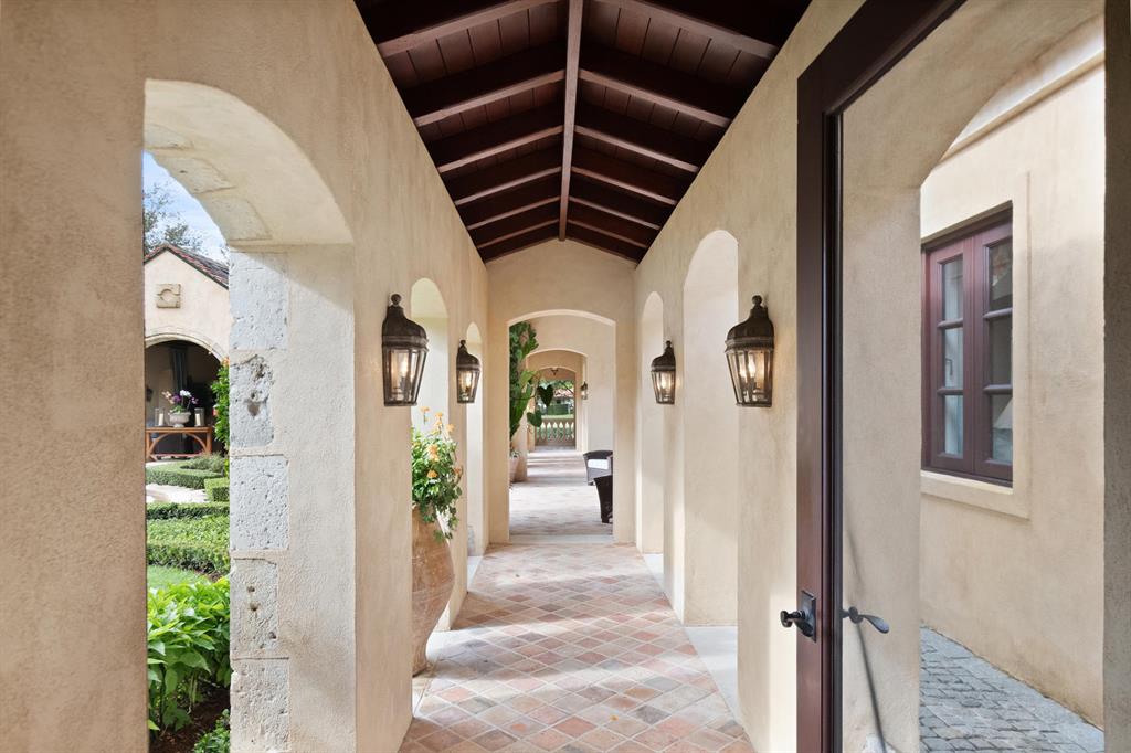 BRIDLE PATH OF P B POLO & COUNTRY CLUB - Residential