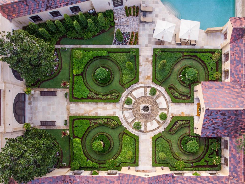 BRIDLE PATH OF P B POLO & COUNTRY CLUB - Residential