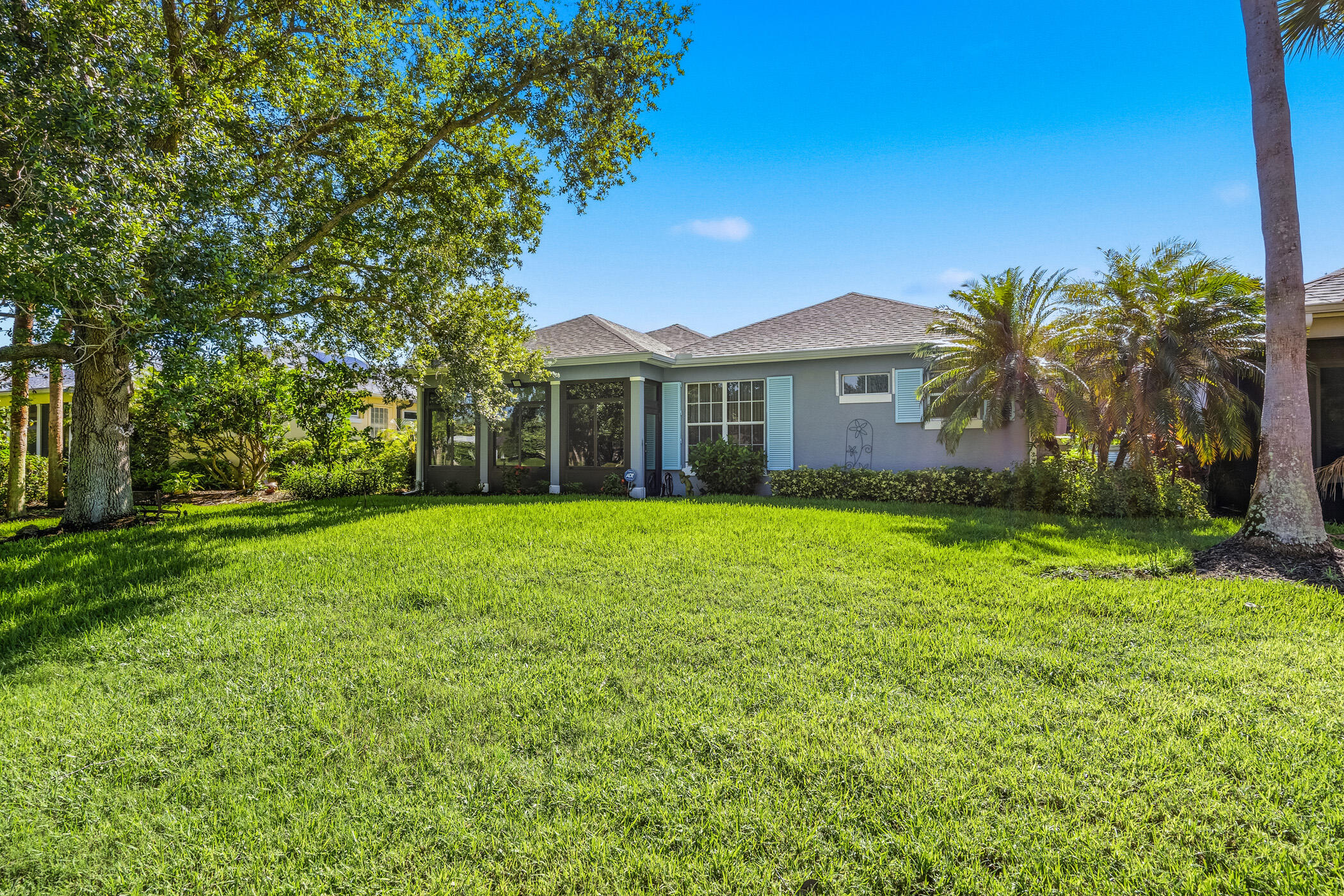 INDIAN RIVER CLUB PLAT NO 7 OAK HAMMOCK - Residential