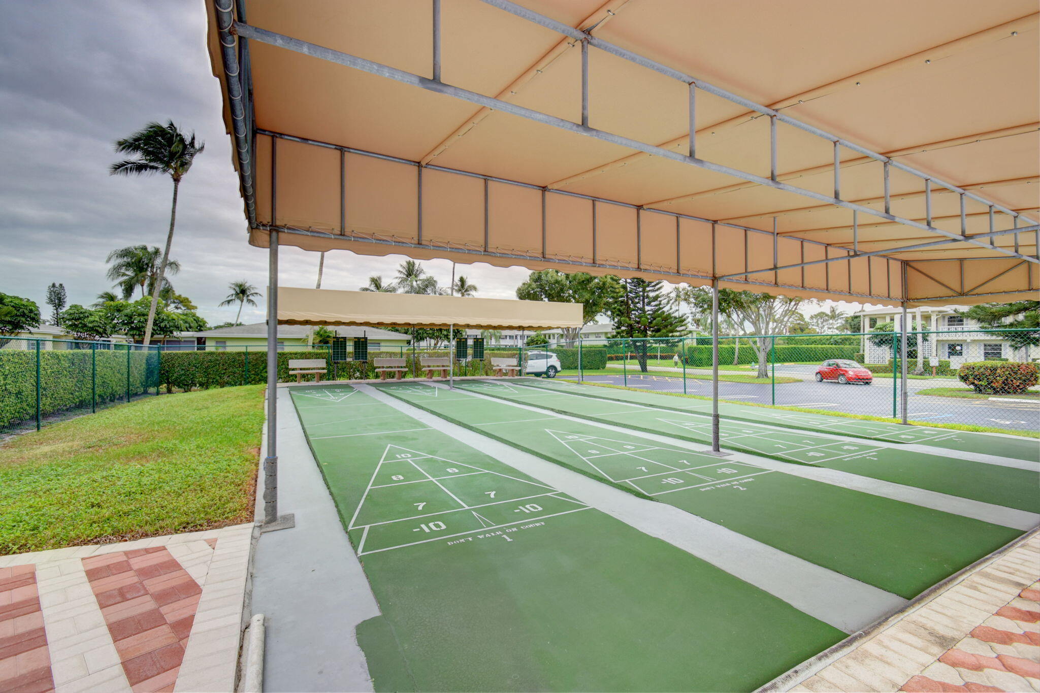 PINES OF DELRAY CONDO - Residential Lease