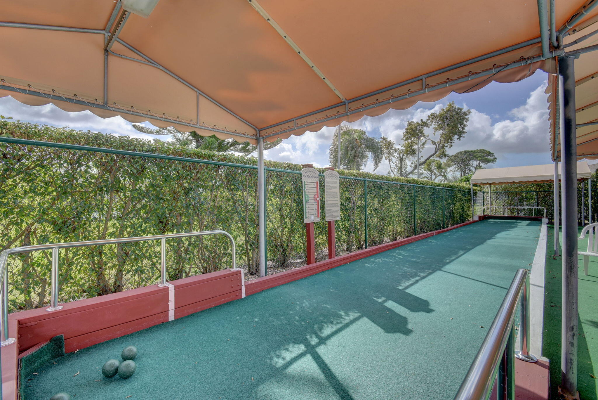 PINES OF DELRAY CONDO - Residential Lease