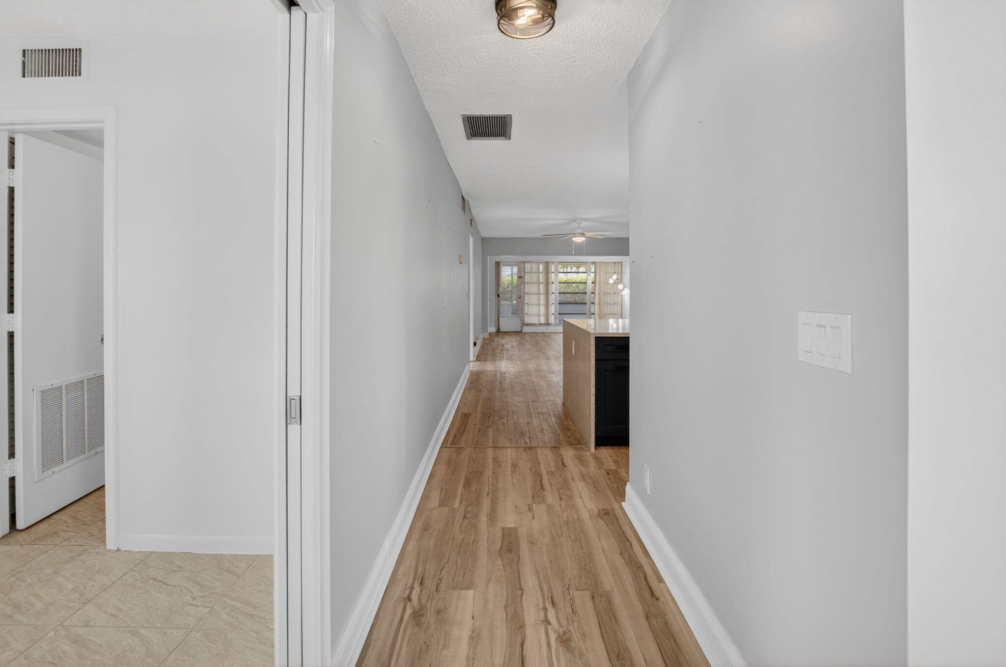 PINES OF DELRAY CONDO - Residential Lease