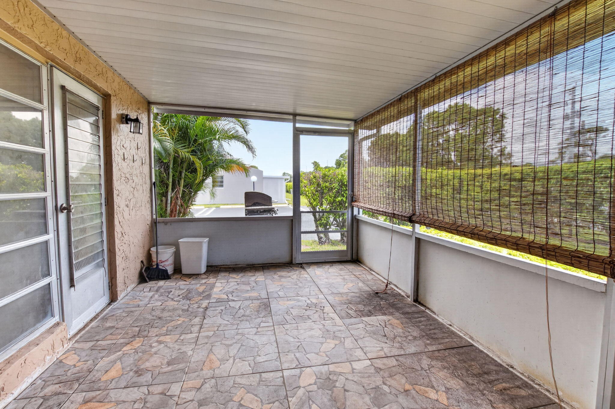 PINES OF DELRAY CONDO - Residential Lease