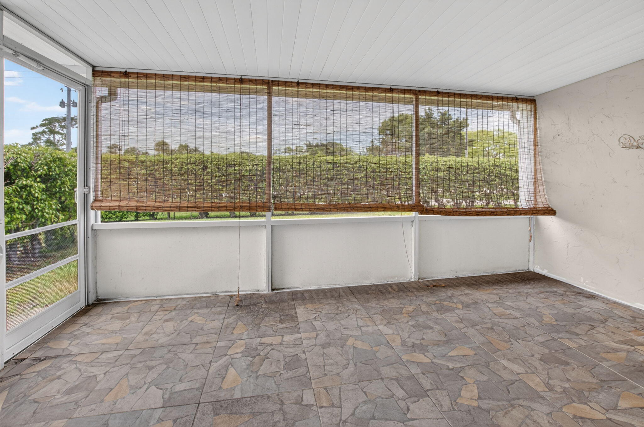 PINES OF DELRAY CONDO - Residential Lease