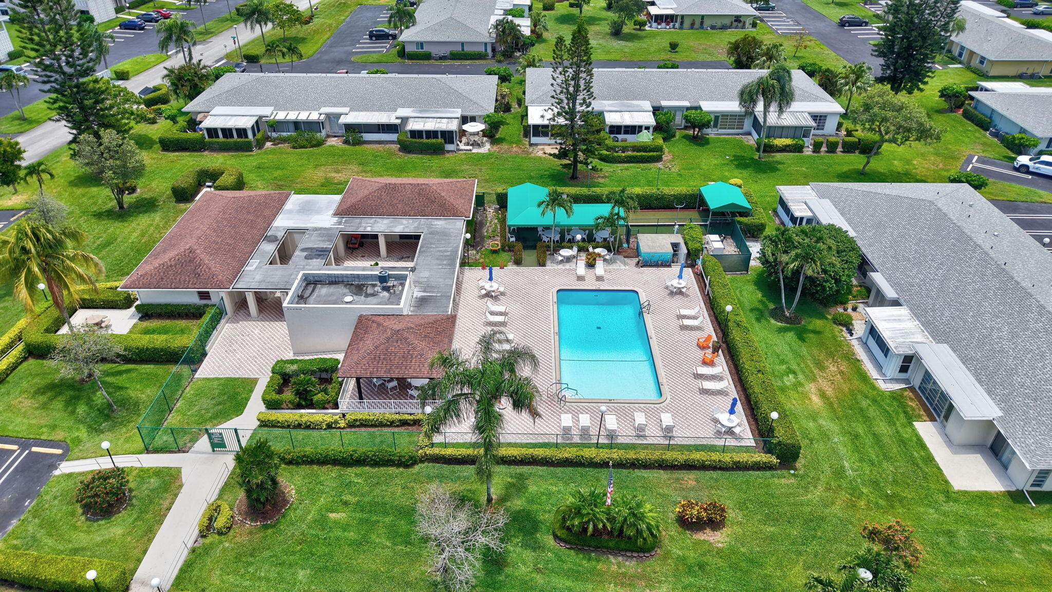 PINES OF DELRAY CONDO - Residential Lease