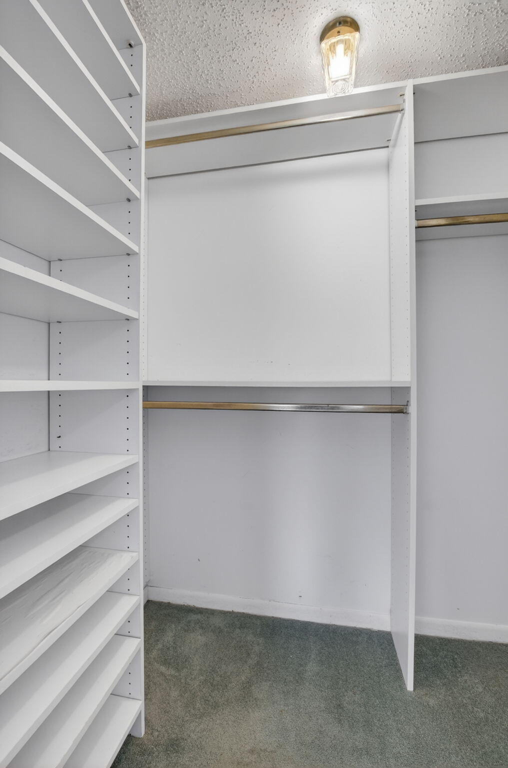 PINES OF DELRAY CONDO - Residential Lease
