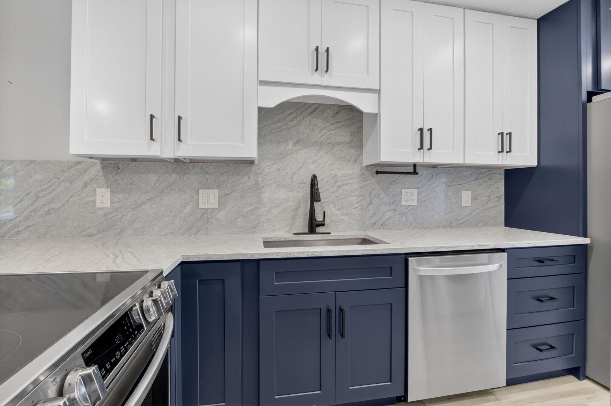 PINES OF DELRAY CONDO - Residential Lease