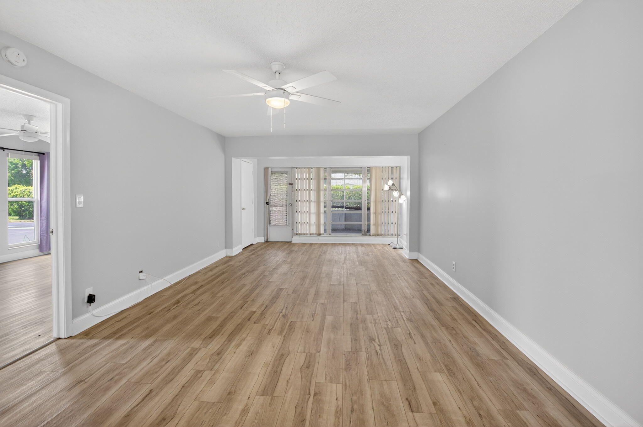 PINES OF DELRAY CONDO - Residential Lease
