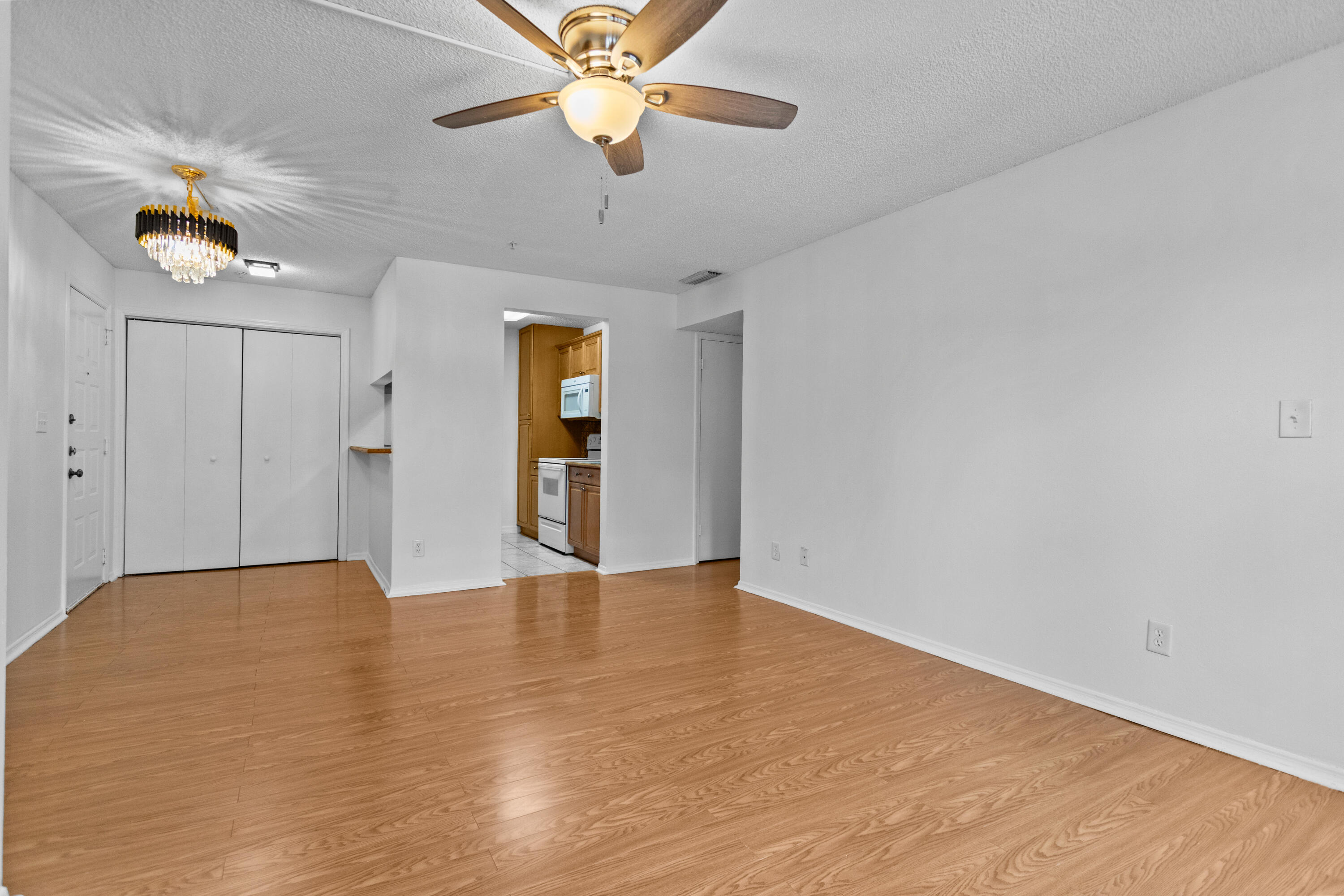 BOYNTON LANDINGS CONDO - Residential Lease