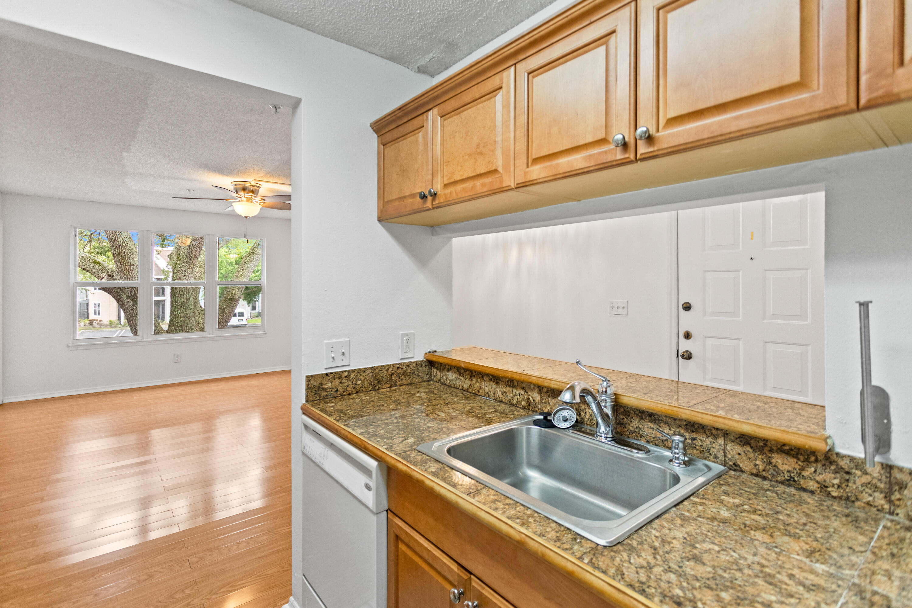 BOYNTON LANDINGS CONDO - Residential Lease