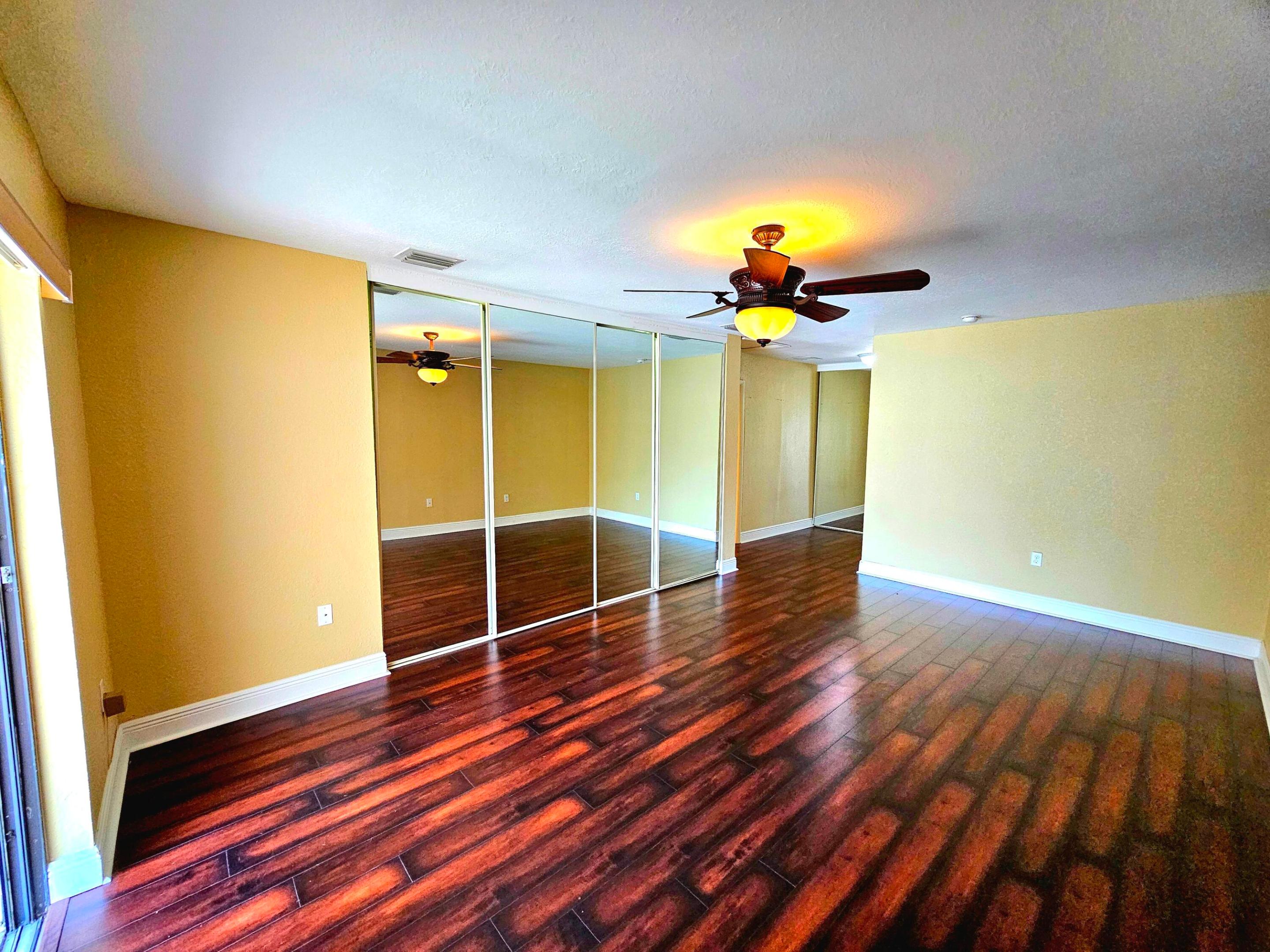 PATIO VILLAS SECTION ONE AT BONAVENTURE - Residential