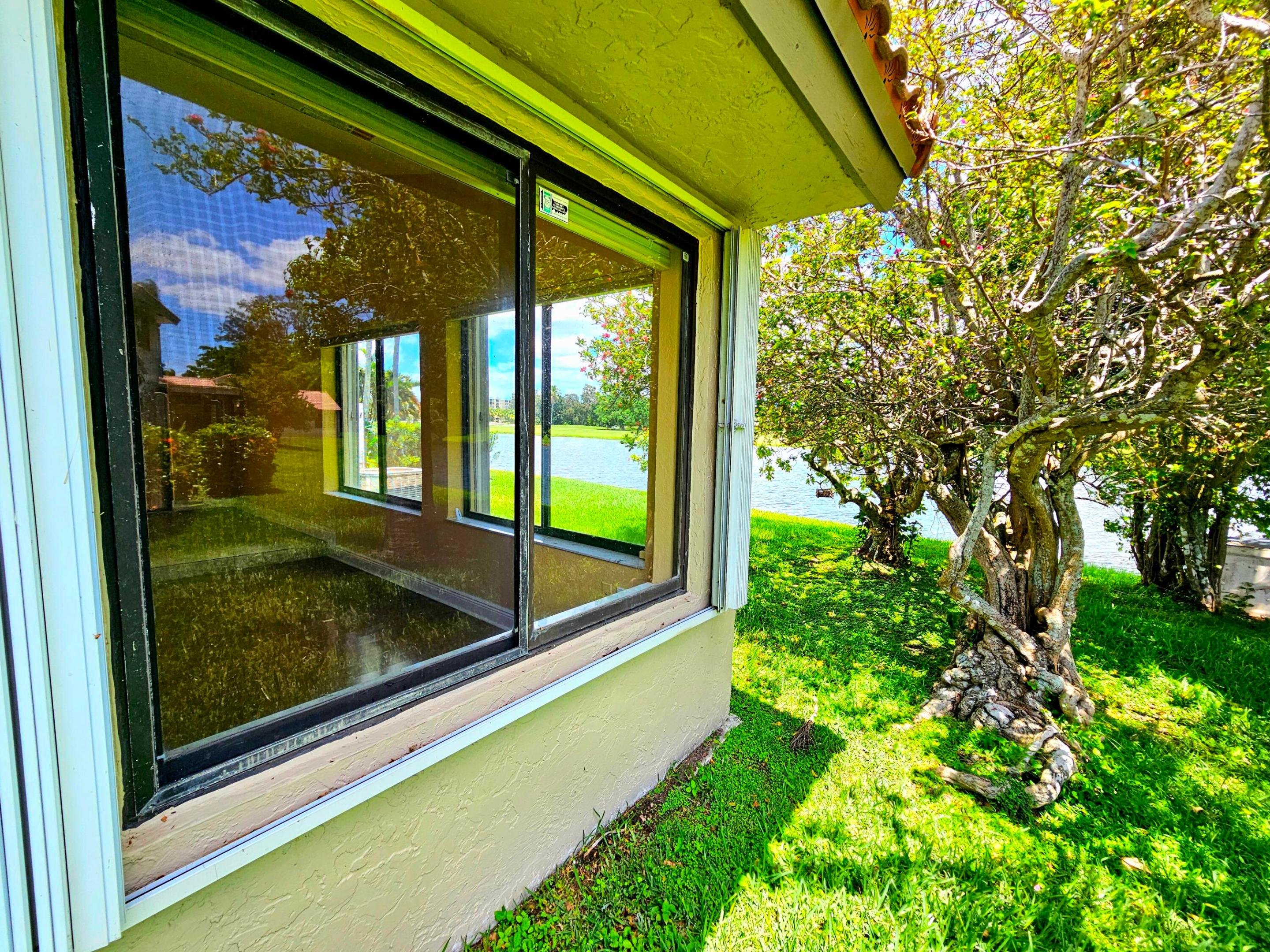 PATIO VILLAS SECTION ONE AT BONAVENTURE - Residential