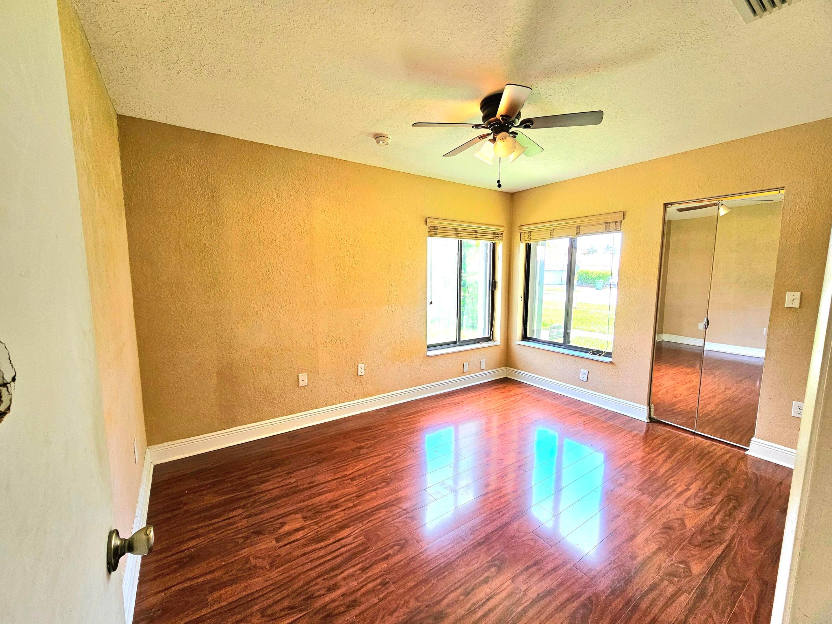 PATIO VILLAS SECTION ONE AT BONAVENTURE - Residential