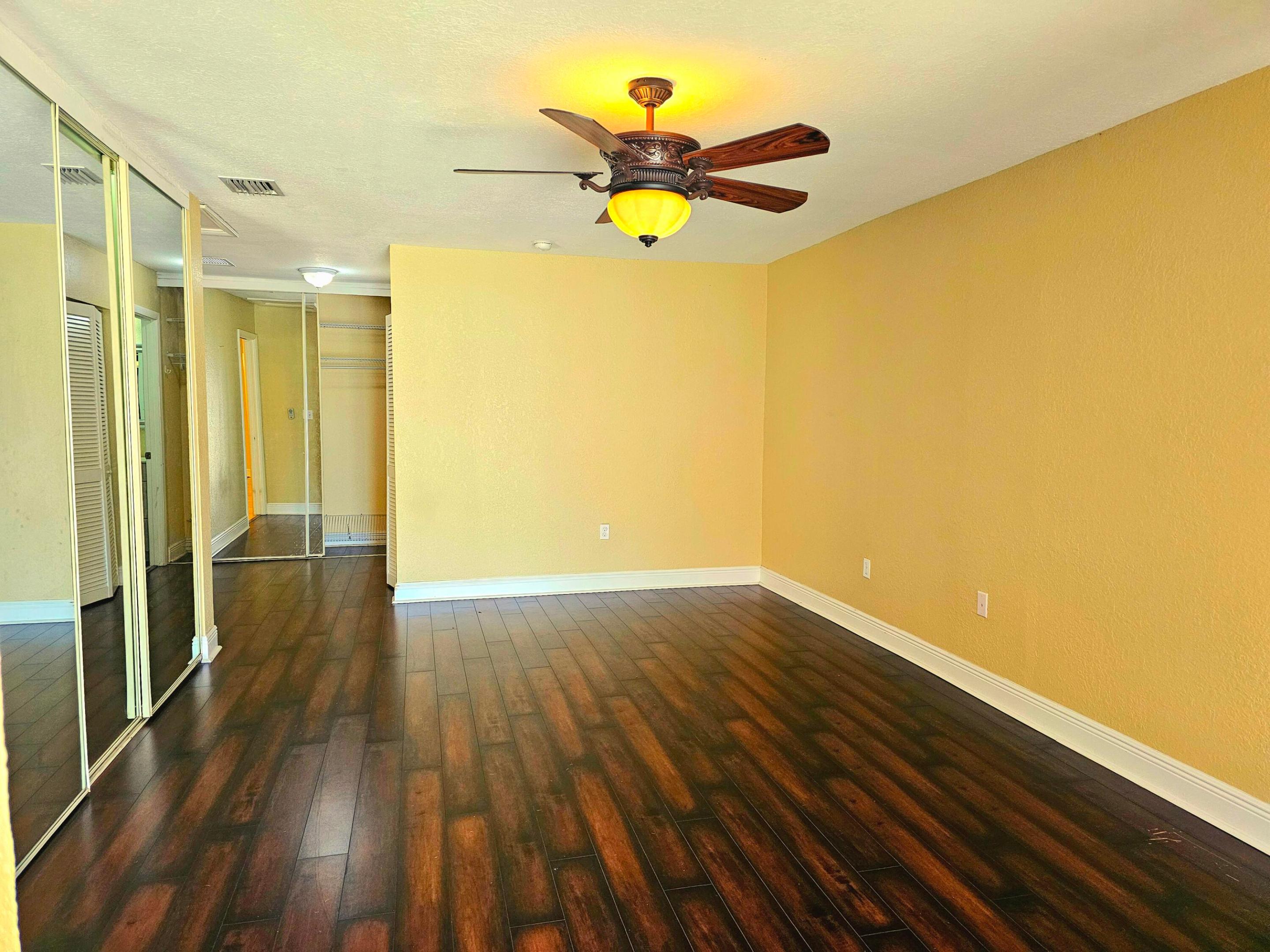PATIO VILLAS SECTION ONE AT BONAVENTURE - Residential