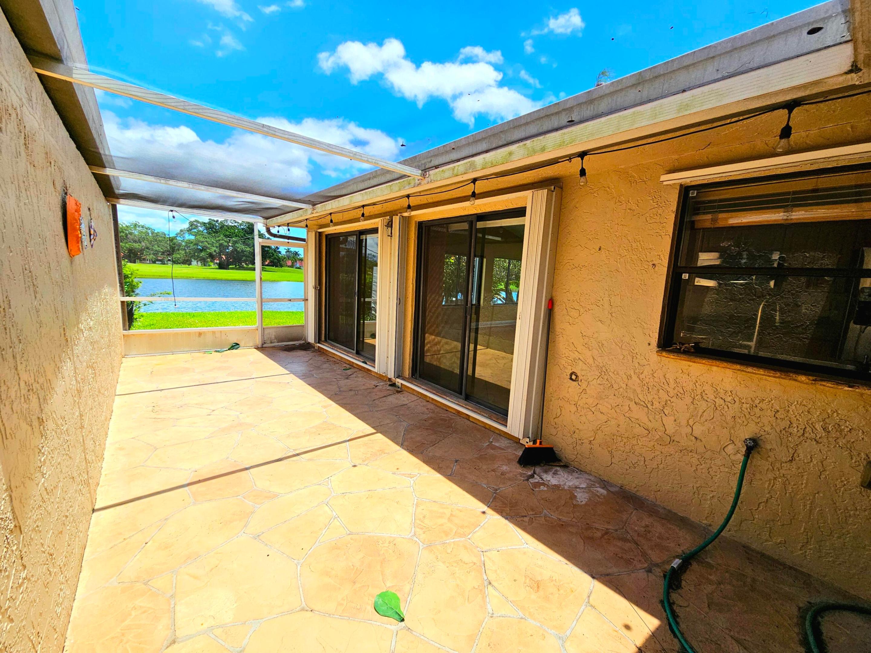 PATIO VILLAS SECTION ONE AT BONAVENTURE - Residential
