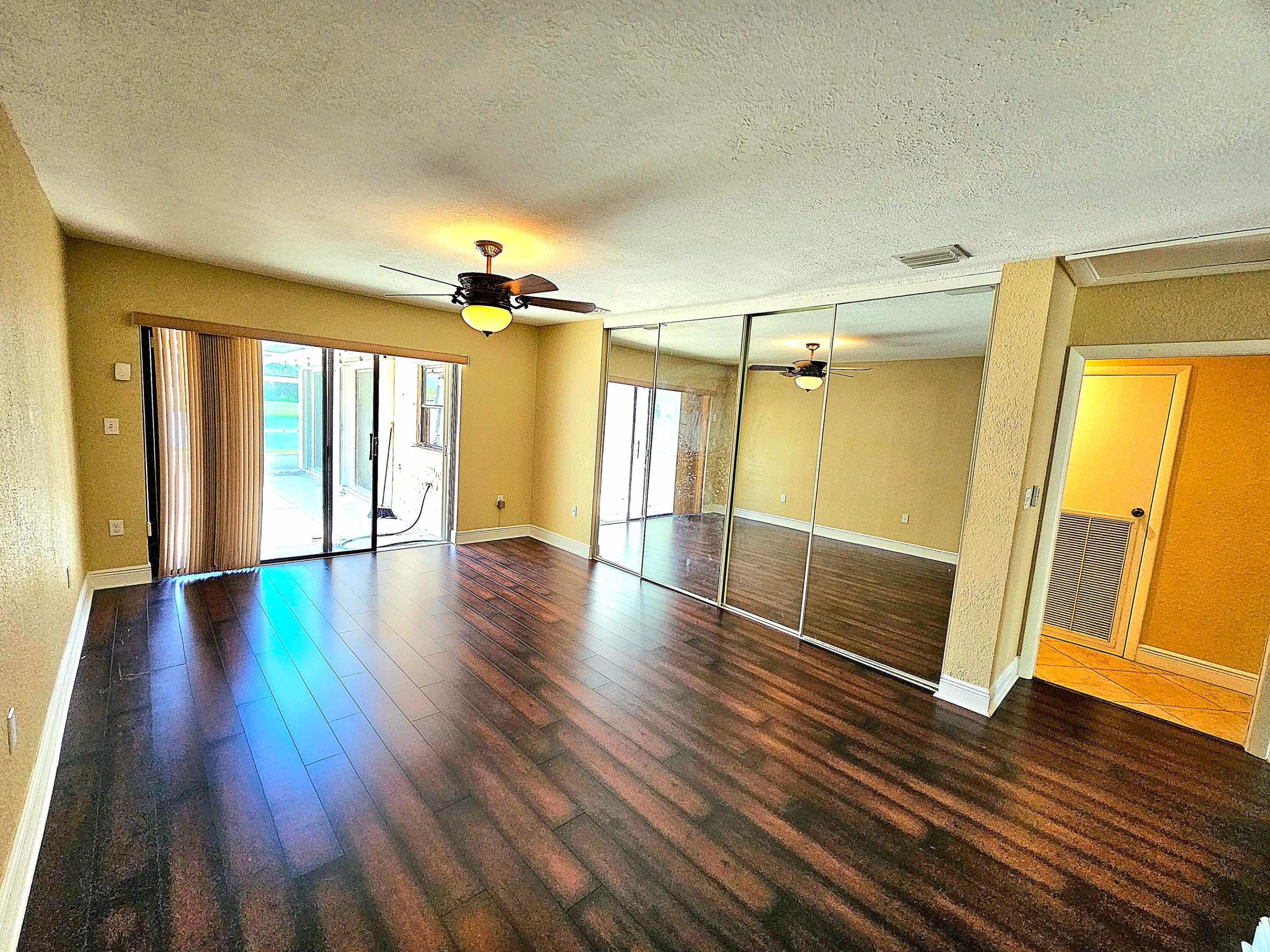 PATIO VILLAS SECTION ONE AT BONAVENTURE - Residential