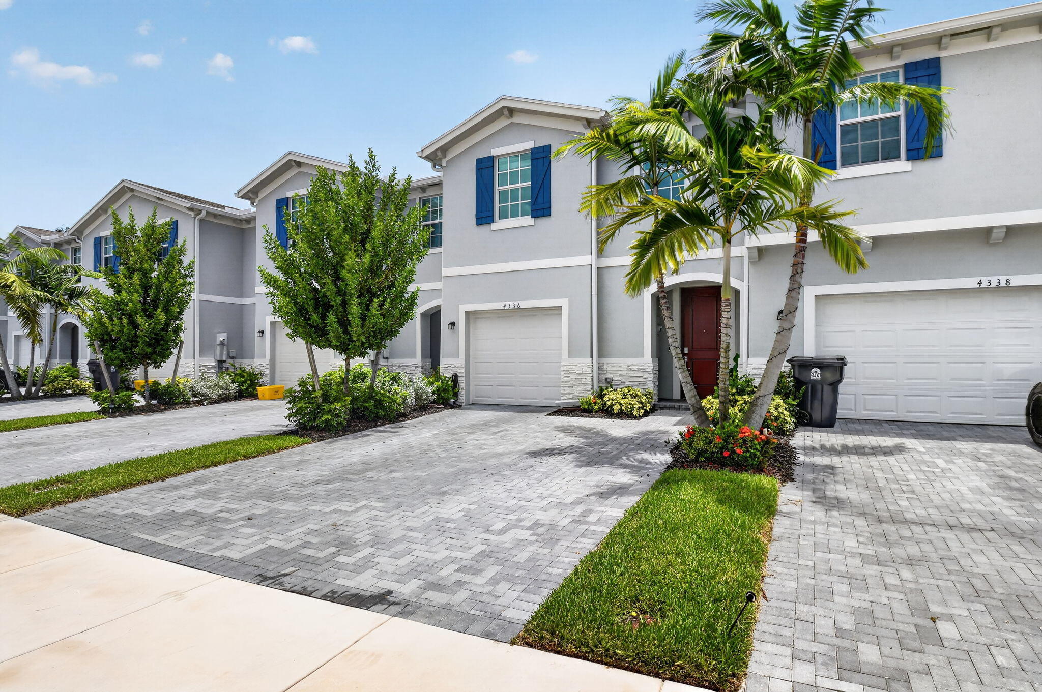 LAKESHORE AT THE FOUNTAINS REPLAT - Residential