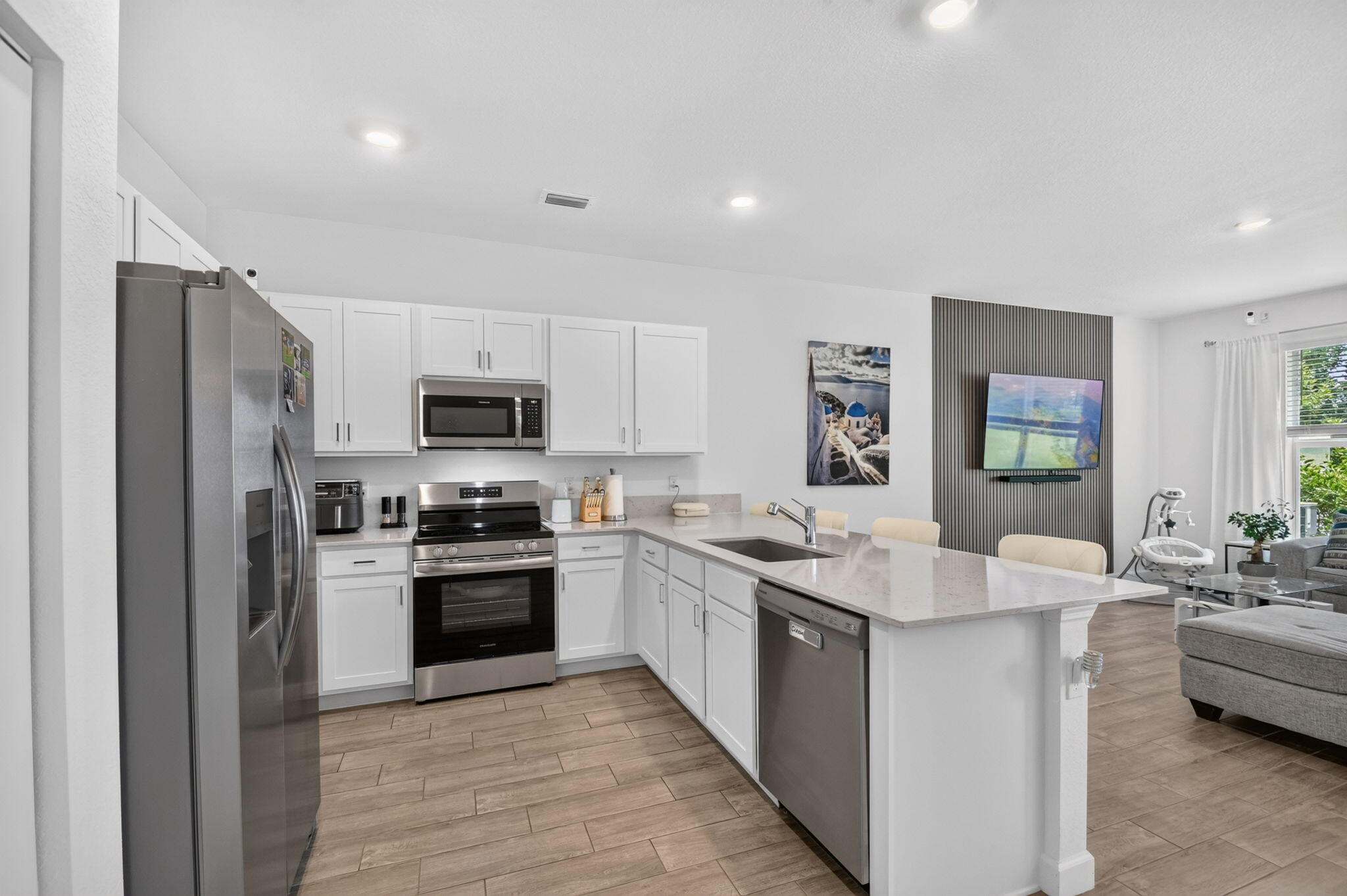 LAKESHORE AT THE FOUNTAINS REPLAT - Residential