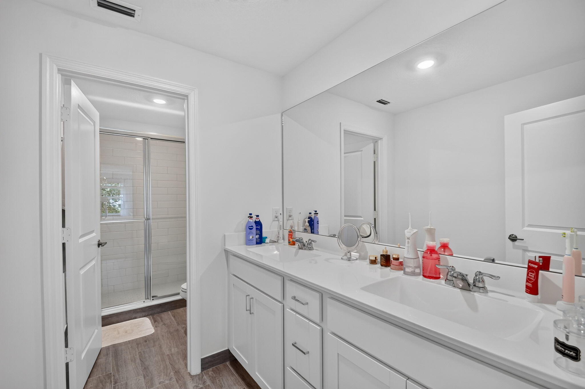 LAKESHORE AT THE FOUNTAINS REPLAT - Residential