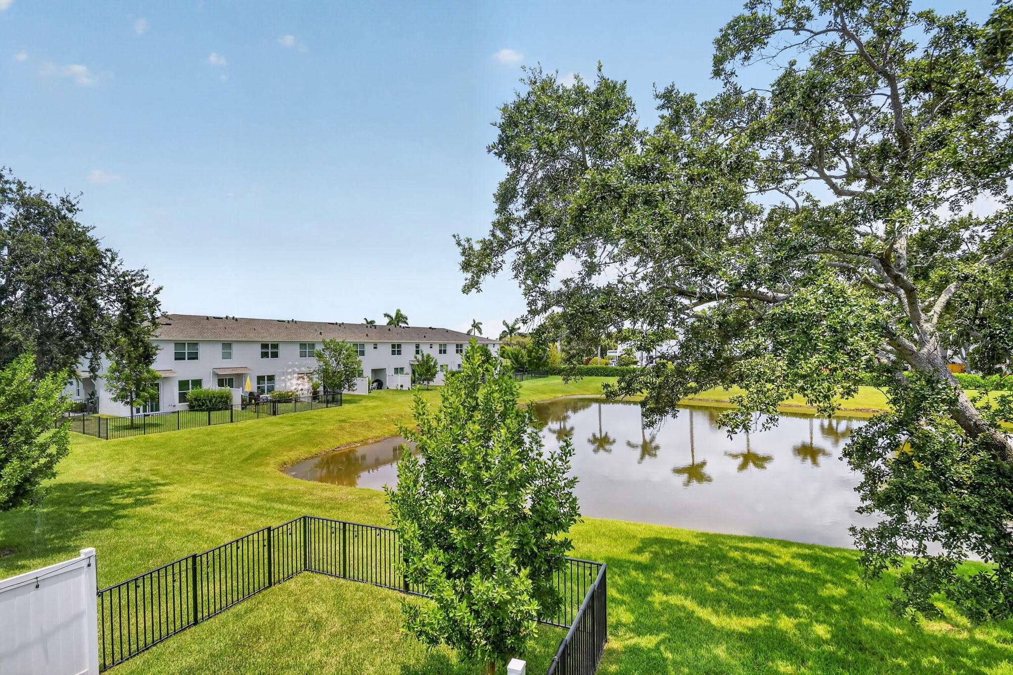 LAKESHORE AT THE FOUNTAINS REPLAT - Residential