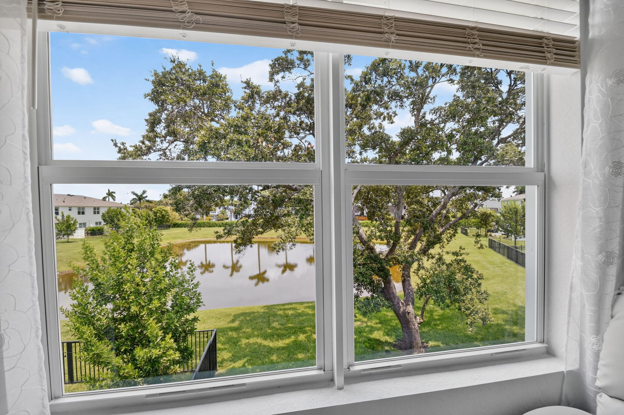 LAKESHORE AT THE FOUNTAINS REPLAT - Residential