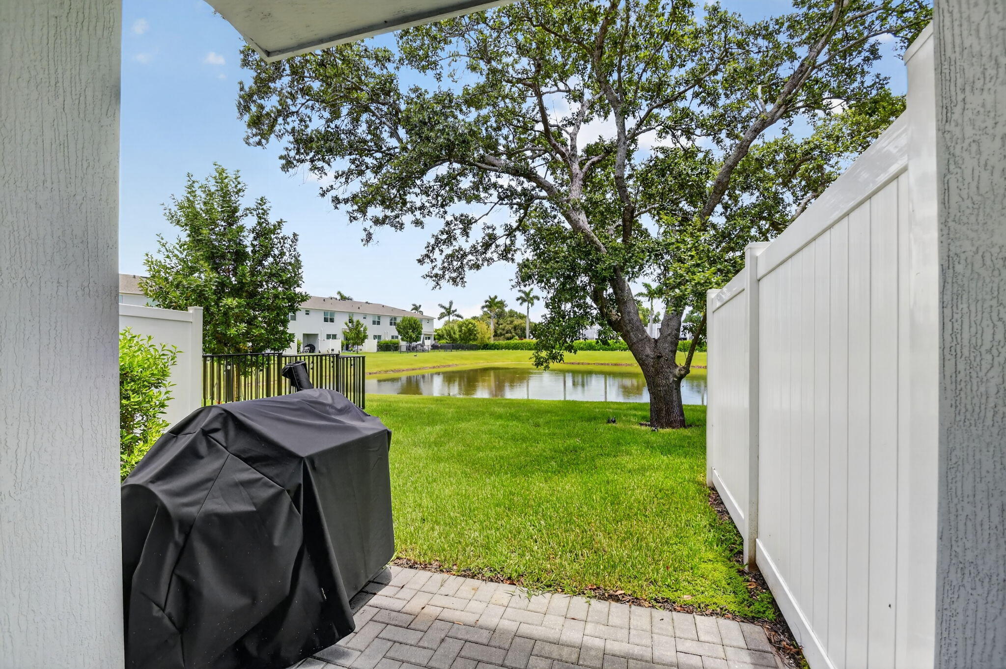 LAKESHORE AT THE FOUNTAINS REPLAT - Residential