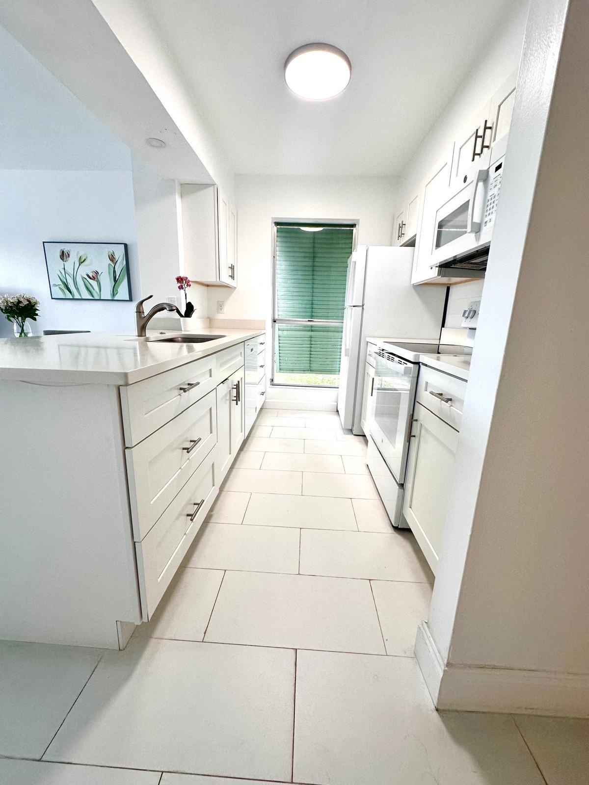 CYPRESS POINT CONDO - Residential Lease
