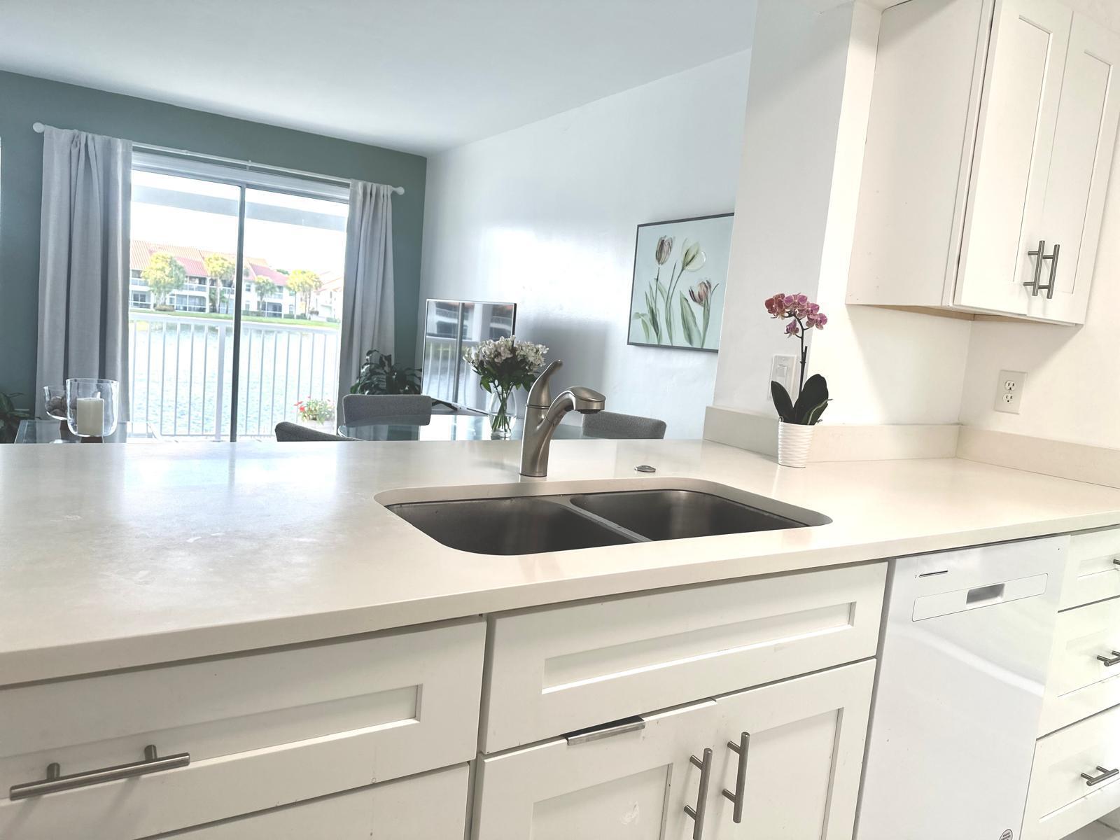 CYPRESS POINT CONDO - Residential Lease