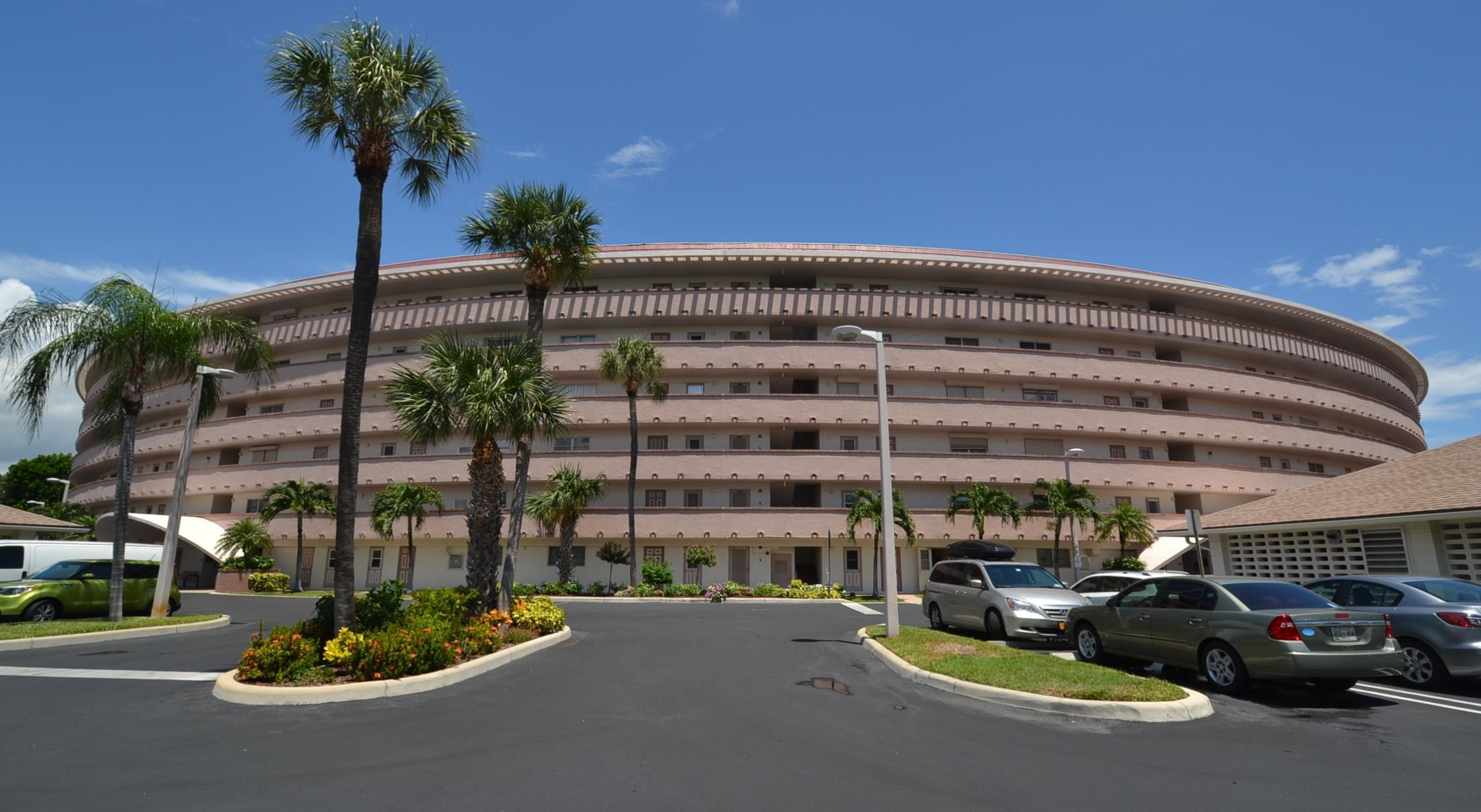 HILLSBORO COVE CONDO - Residential