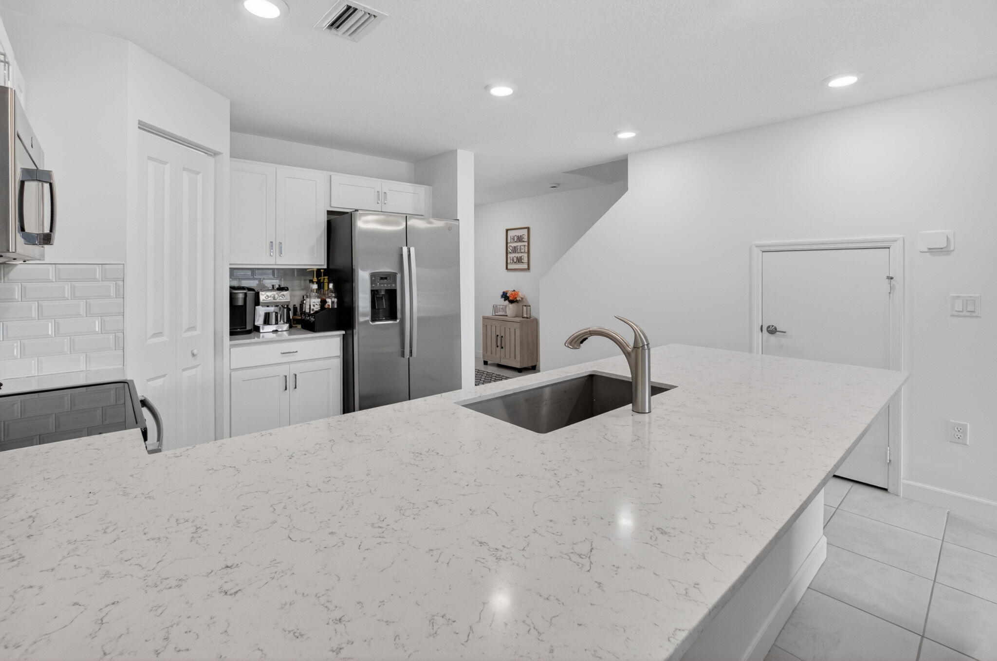 LAKEWOOD COVE - Residential