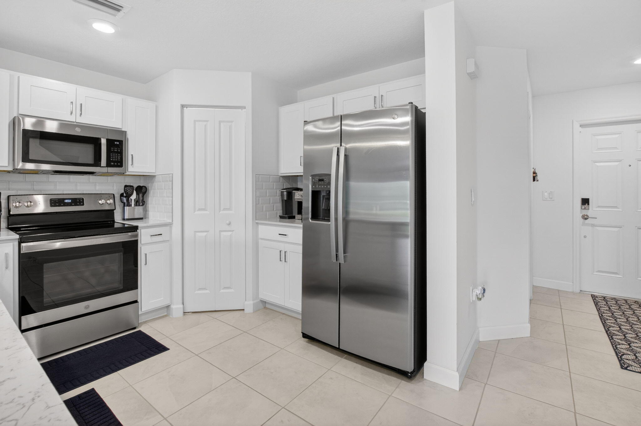 LAKEWOOD COVE - Residential