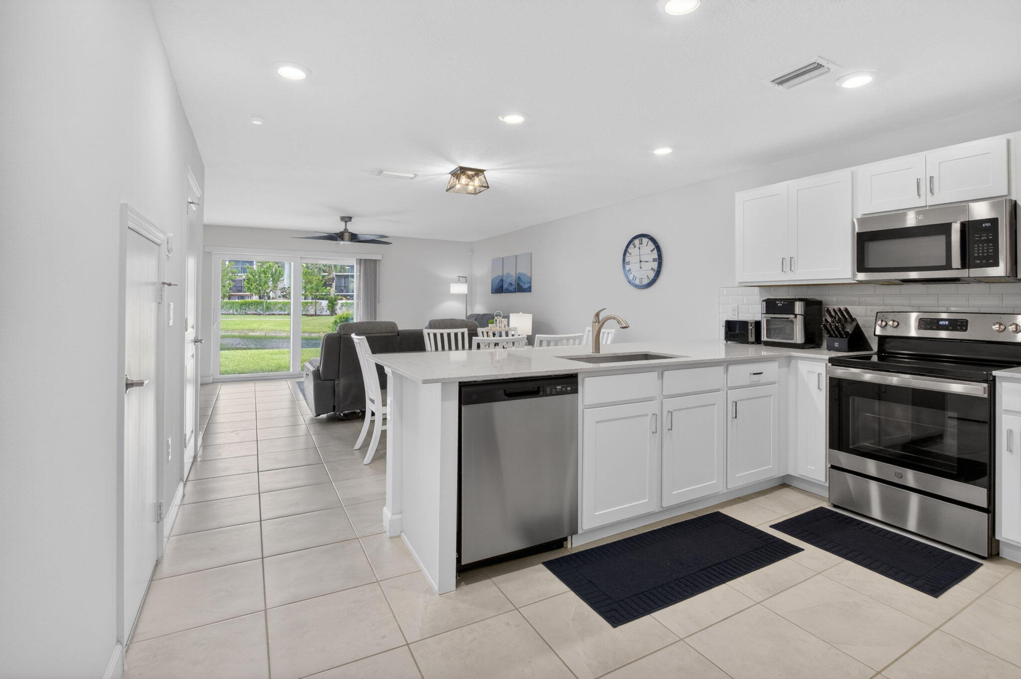 LAKEWOOD COVE - Residential