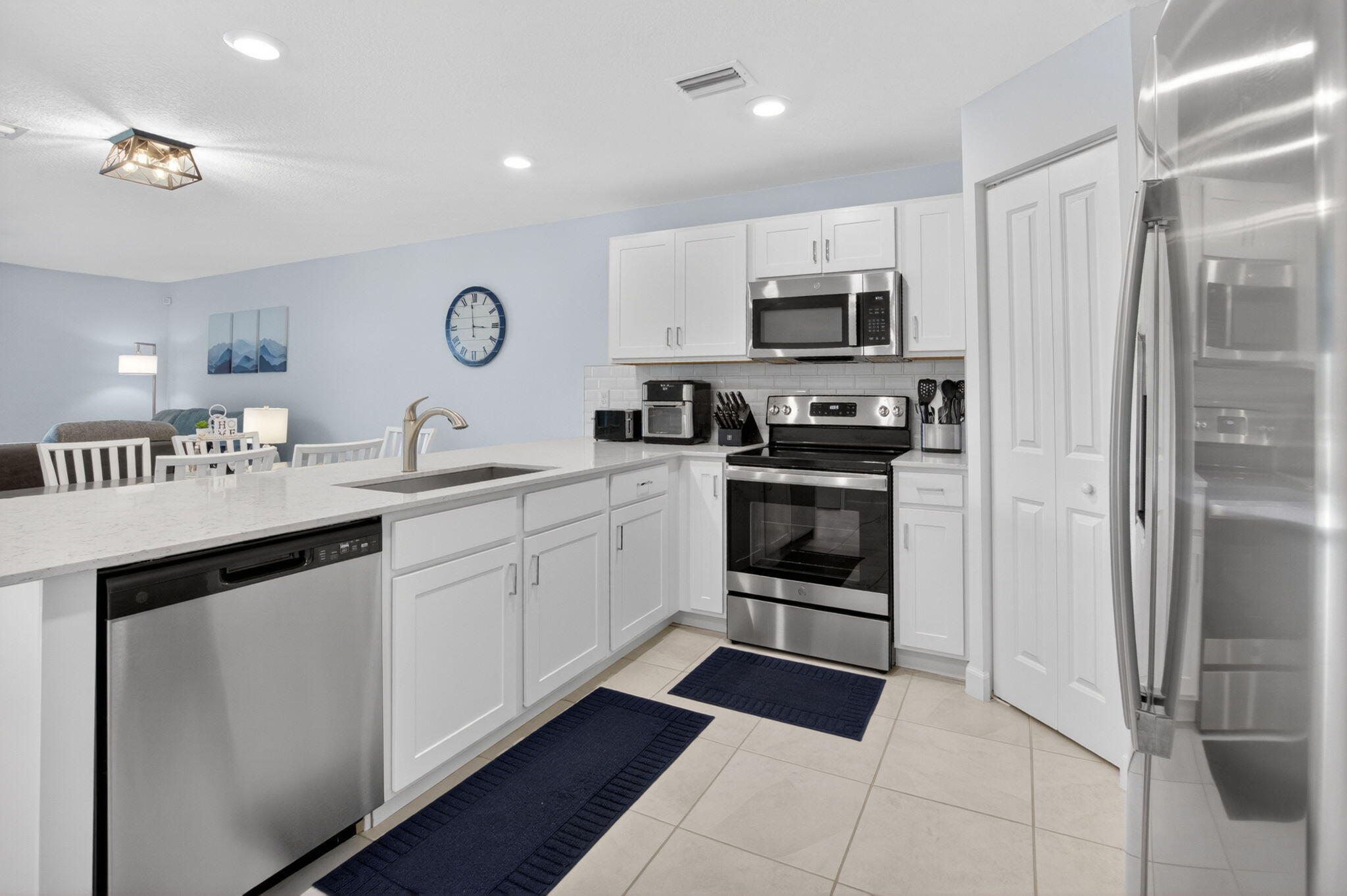 LAKEWOOD COVE - Residential