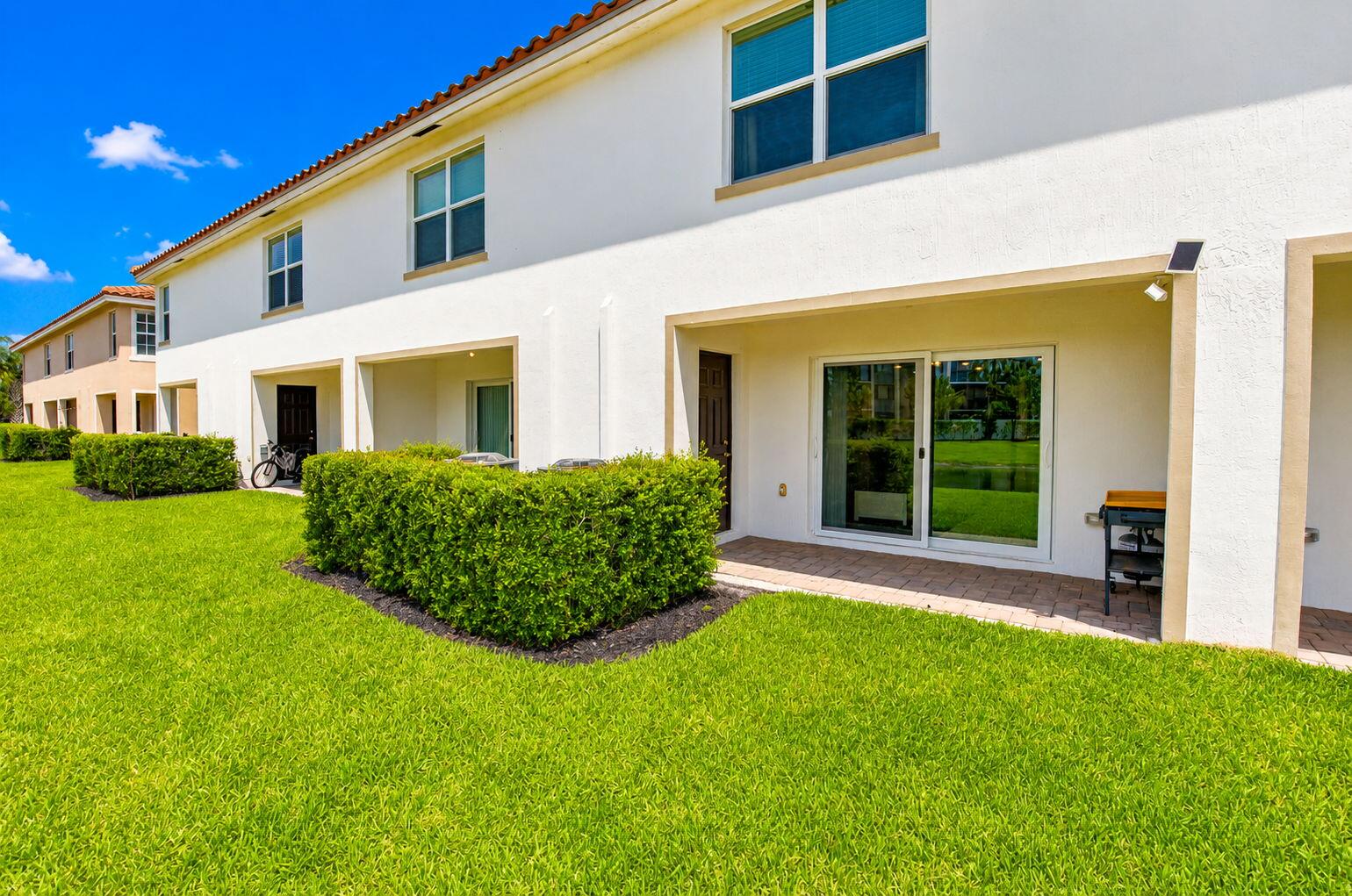 LAKEWOOD COVE - Residential