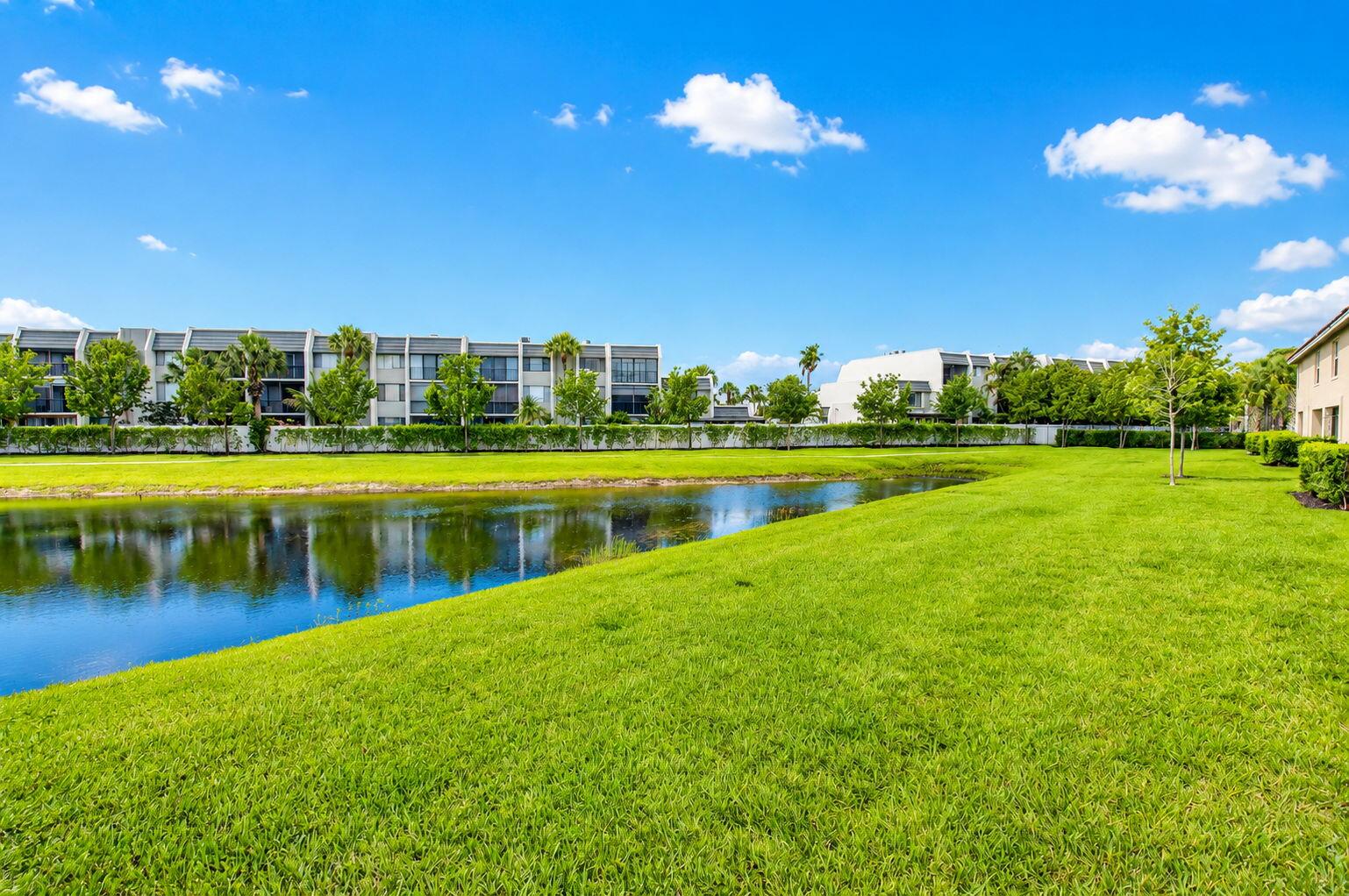 LAKEWOOD COVE - Residential