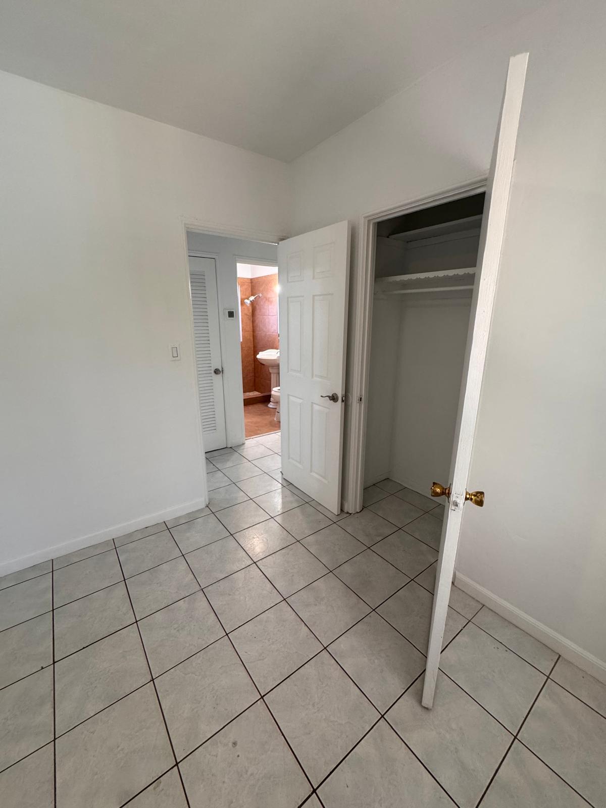 HOLLYWOOD SOUTH SIDE ADD NO 2 - Residential Income