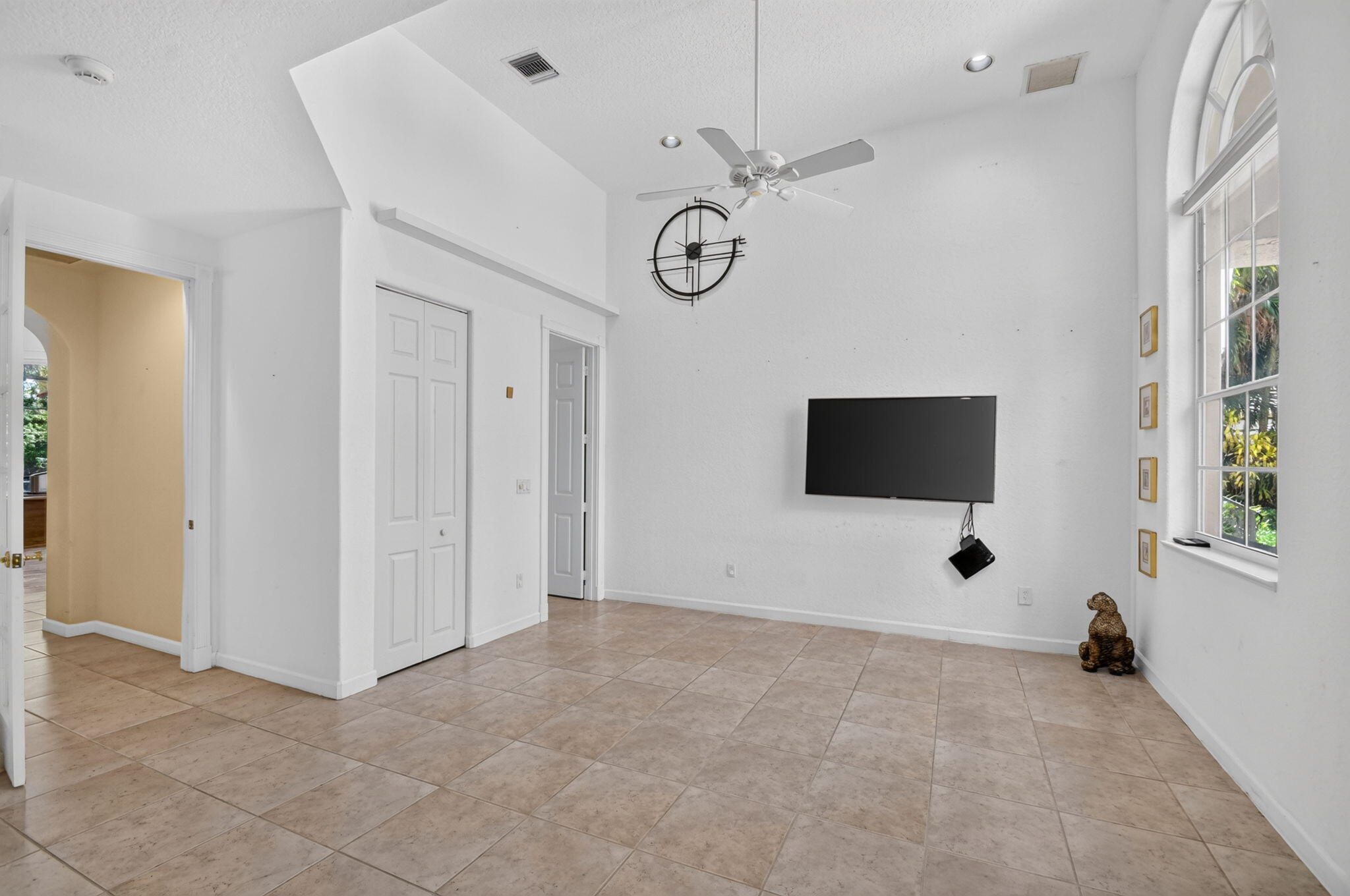 WYCLIFFE TR E - Residential