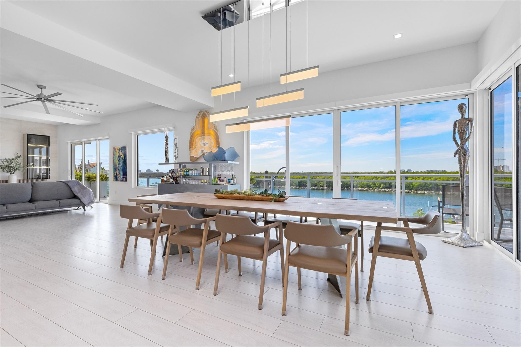 SEASIDE VILLAGE EAST COND - Residential