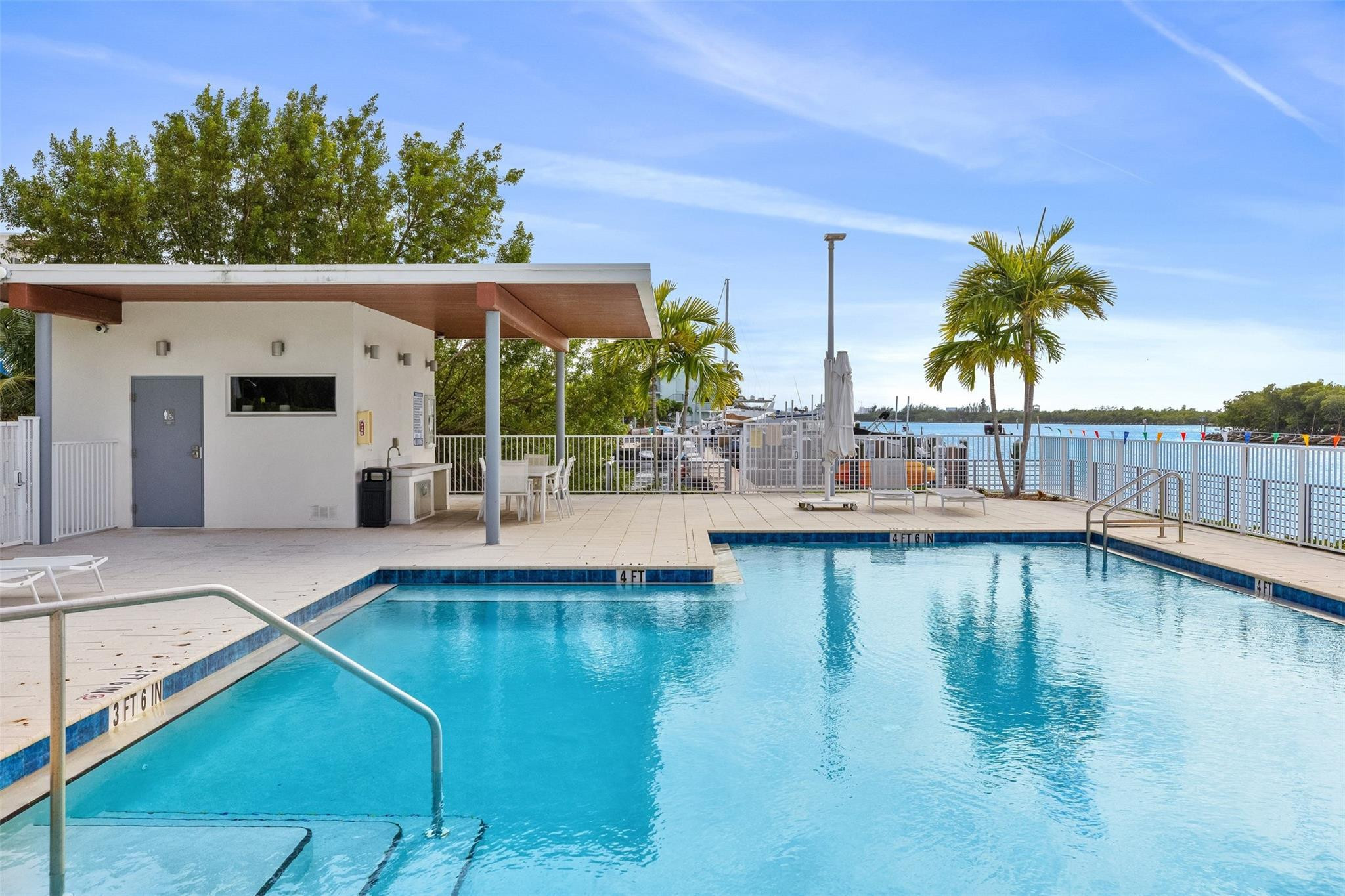 SEASIDE VILLAGE EAST COND - Residential