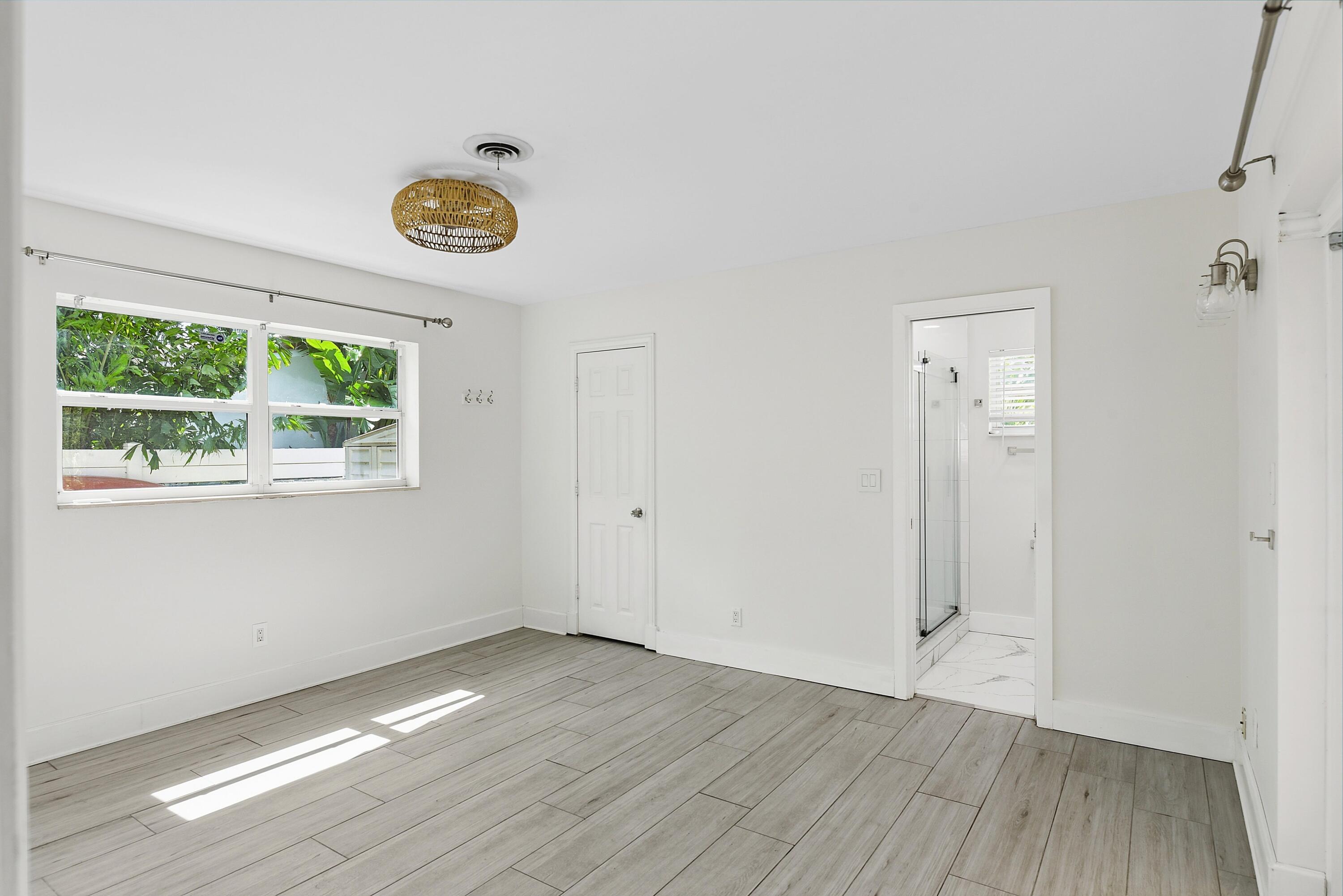 CORAL RIDGE ISLES - Residential