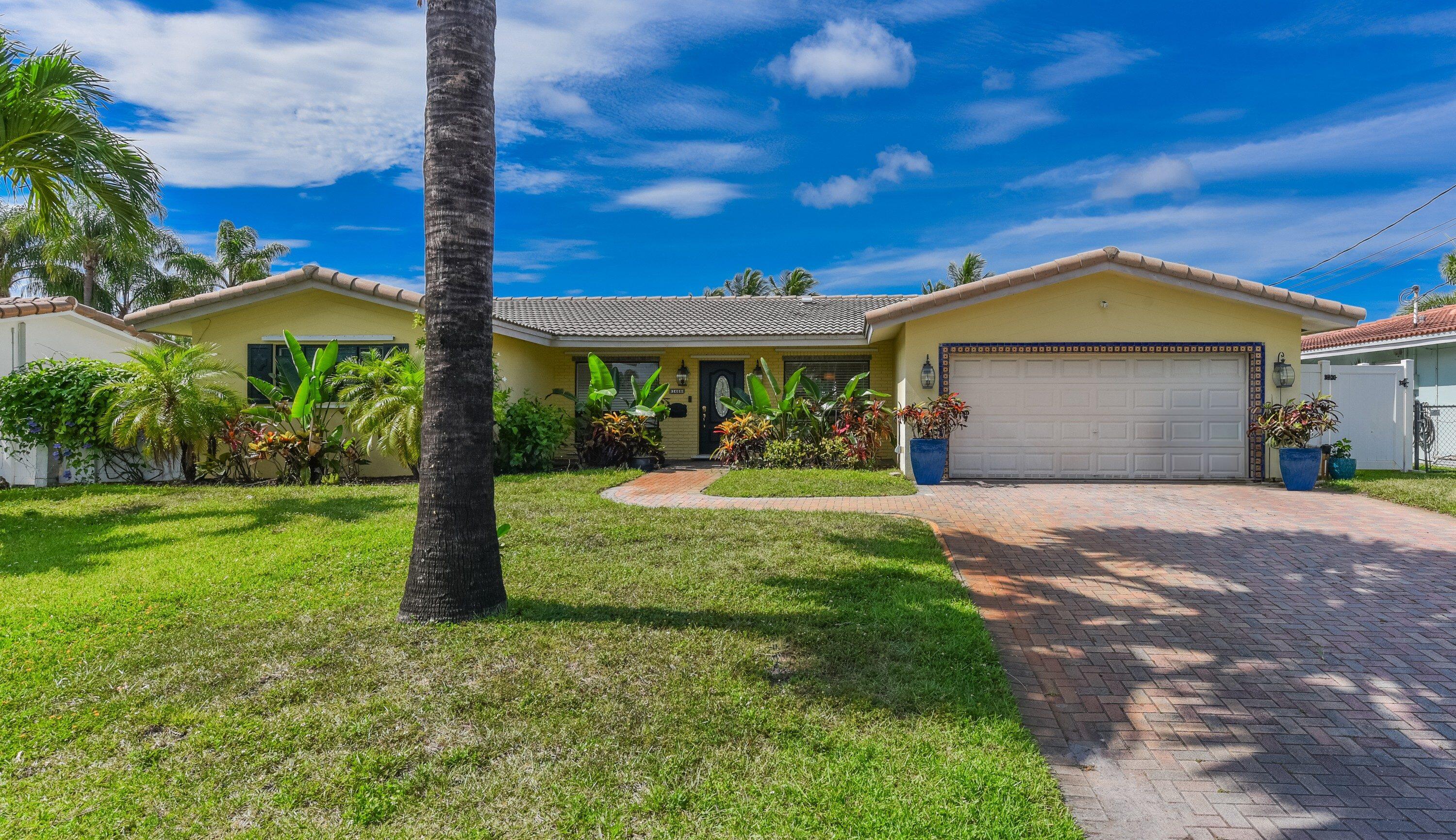 CORAL RIDGE ISLES - Residential