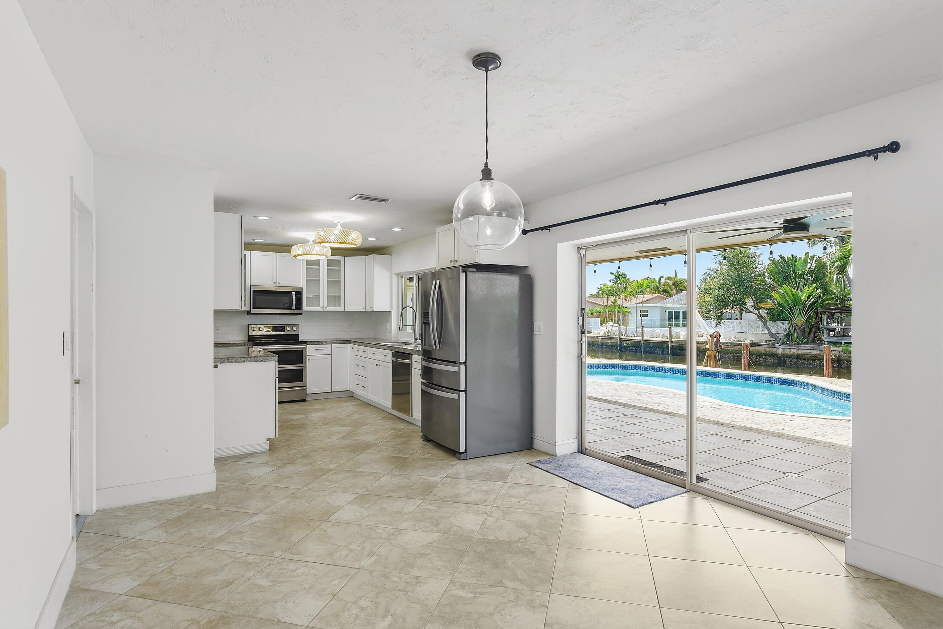 CORAL RIDGE ISLES - Residential