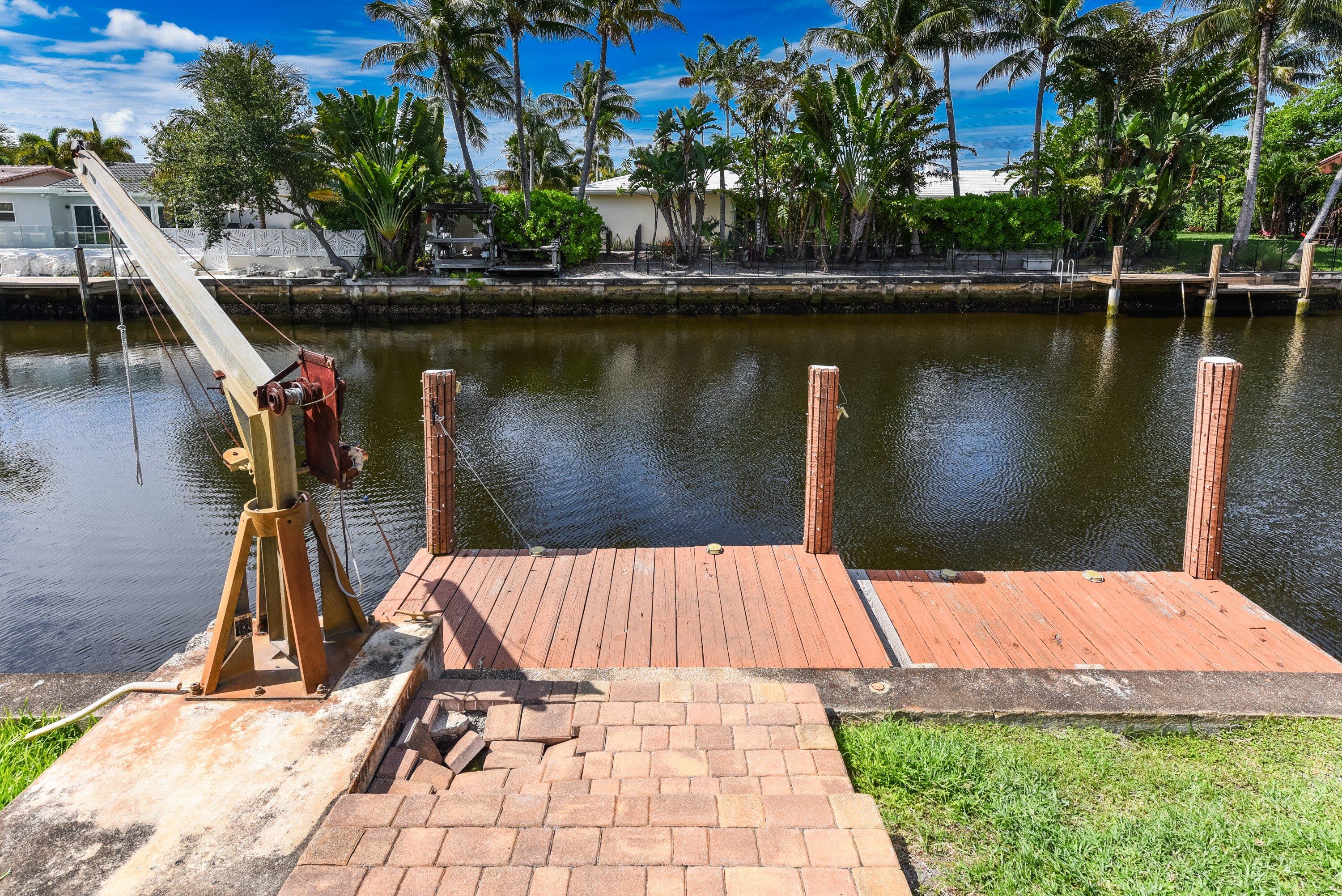 CORAL RIDGE ISLES - Residential