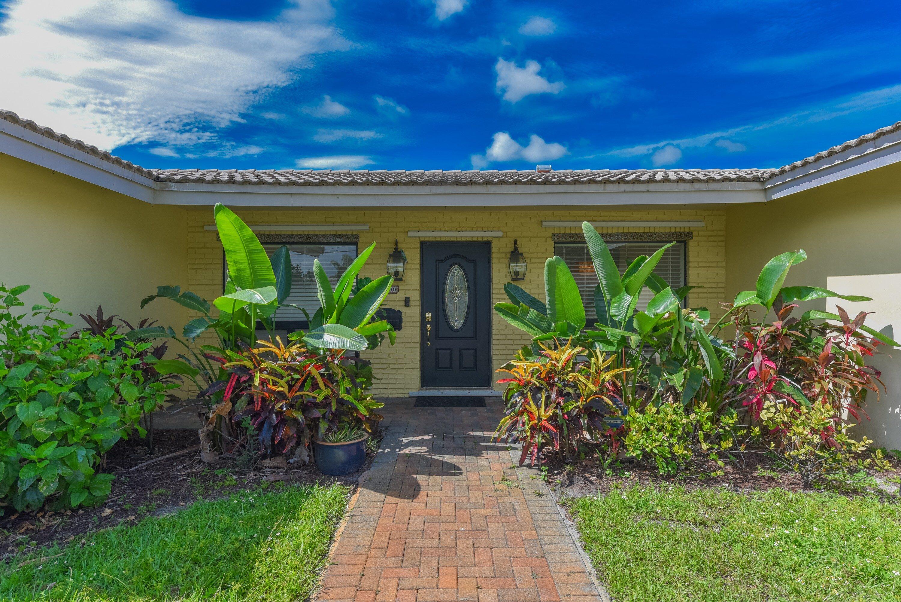 CORAL RIDGE ISLES - Residential