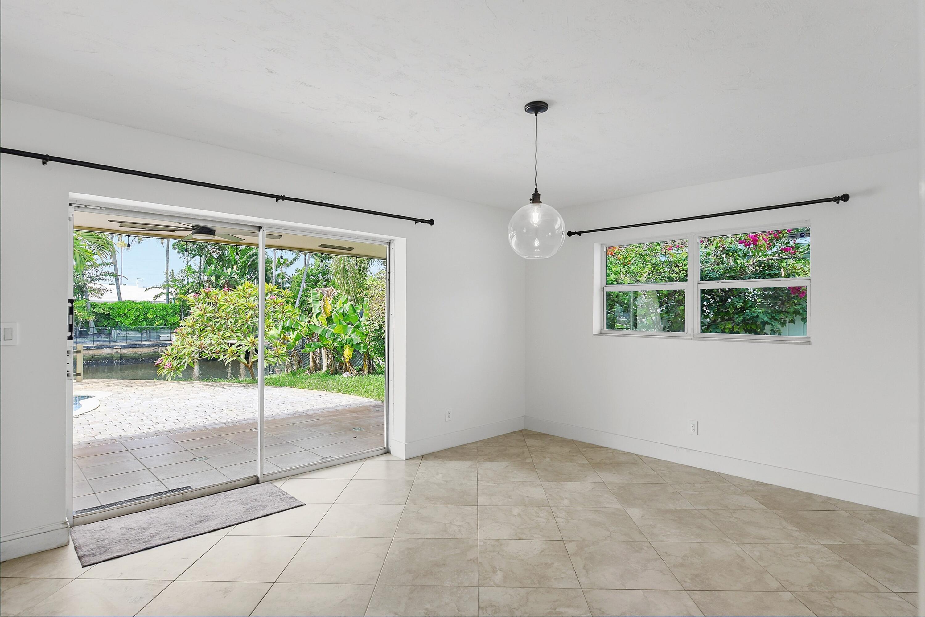 CORAL RIDGE ISLES - Residential