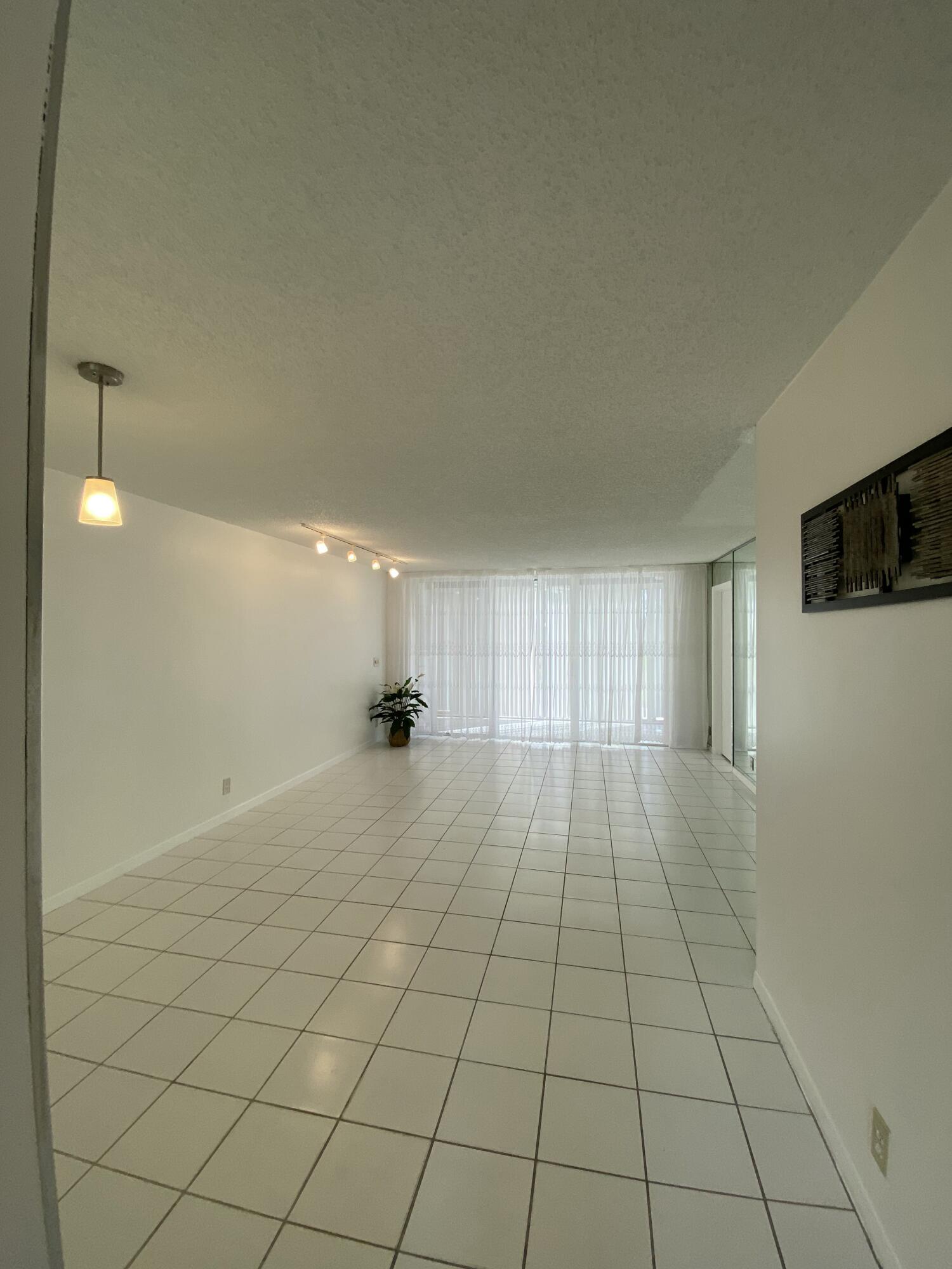 FOUNTAINS OF PALM BEACH CONDO 7 - Residential