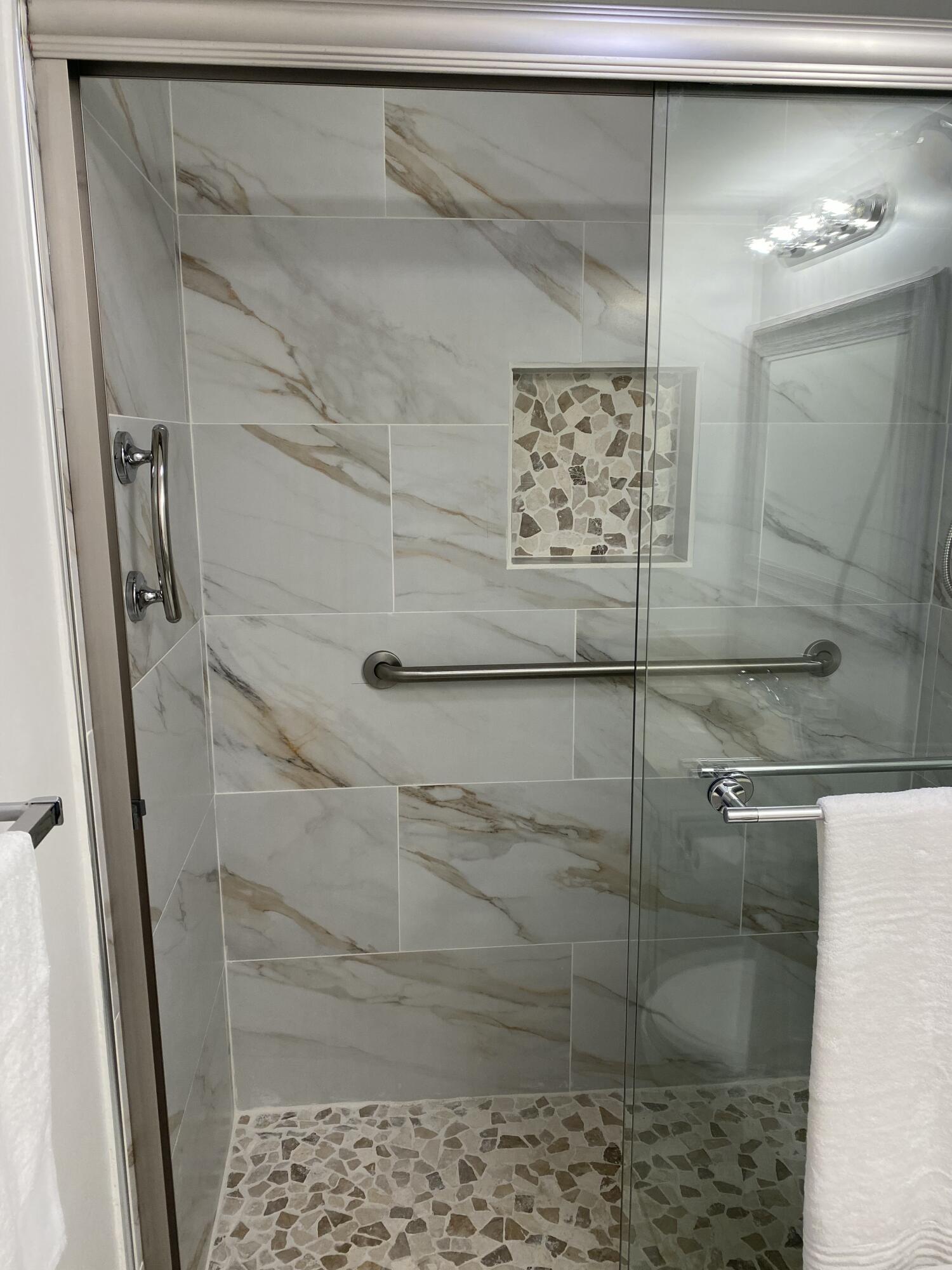FOUNTAINS OF PALM BEACH CONDO 7 - Residential