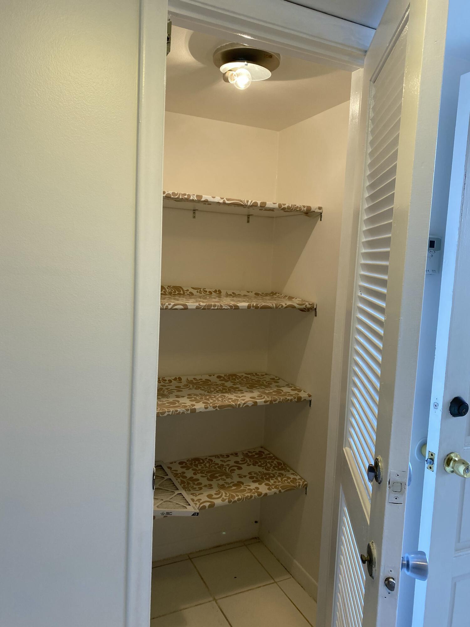 FOUNTAINS OF PALM BEACH CONDO 7 - Residential
