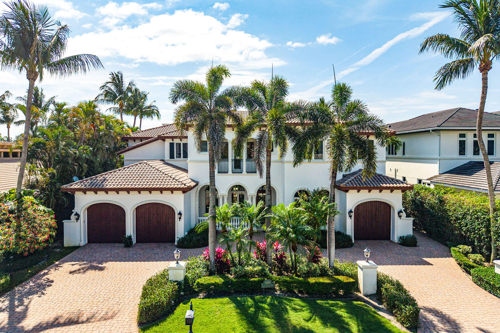 ROYAL PALM YACHT & COUNTRY CLUB - Residential